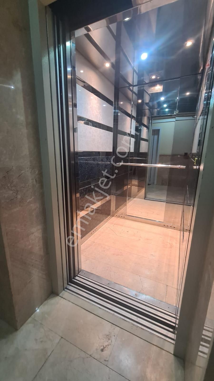 Karapürçek'te Diş Has. Yakınında Asansörlü Full Yapılı 3+1 Satılık Daire !! - Görsel 26