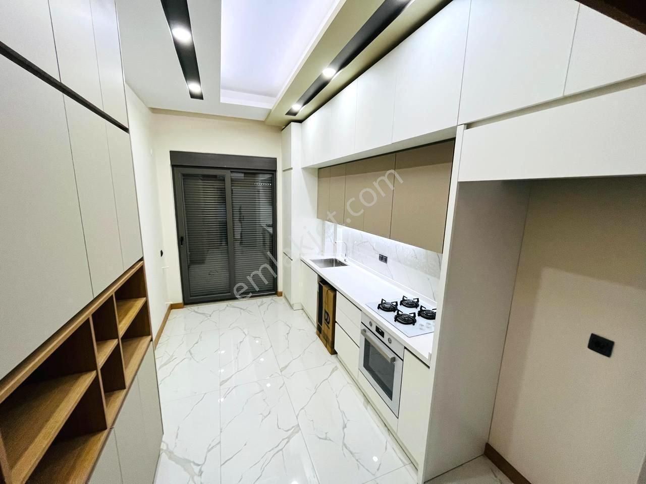 Fevziçakmakda Tramvay Yakını Otopark+havuzlu Ebeveyn Banyolu 3+1 Kat Seçenekli Daireler - Görsel 31