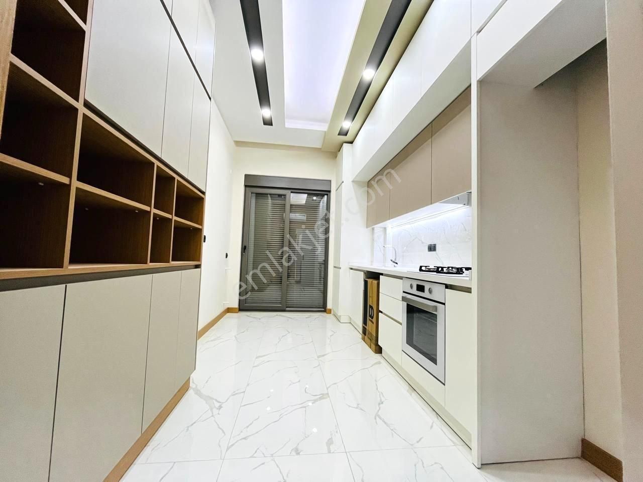 Fevziçakmakda Tramvay Yakını Otopark+havuzlu Ebeveyn Banyolu 3+1 Kat Seçenekli Daireler - Görsel 7