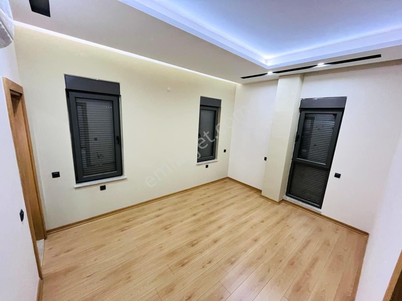 Fevziçakmakda Tramvay Yakını Otopark+havuzlu Ebeveyn Banyolu 3+1 Kat Seçenekli Daireler - Görsel 10