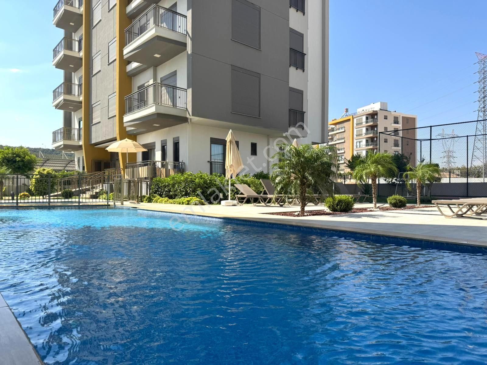 Fevziçakmakda Tramvay Yakını Otopark+havuzlu Ebeveyn Banyolu 3+1 Kat Seçenekli Daireler - Görsel 27