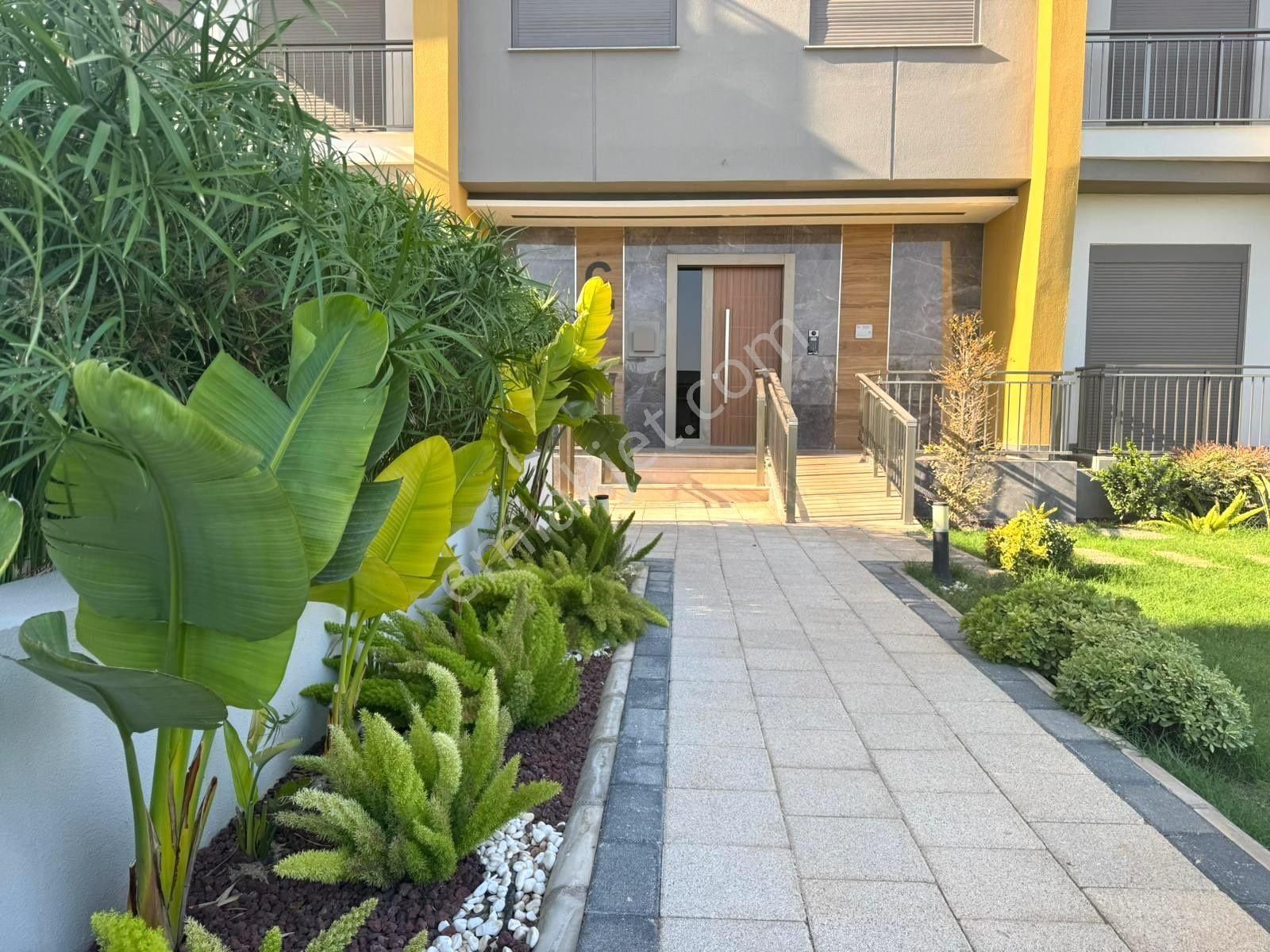 Fevziçakmakda Tramvay Yakını Otopark+havuzlu Ebeveyn Banyolu 3+1 Kat Seçenekli Daireler - Görsel 18