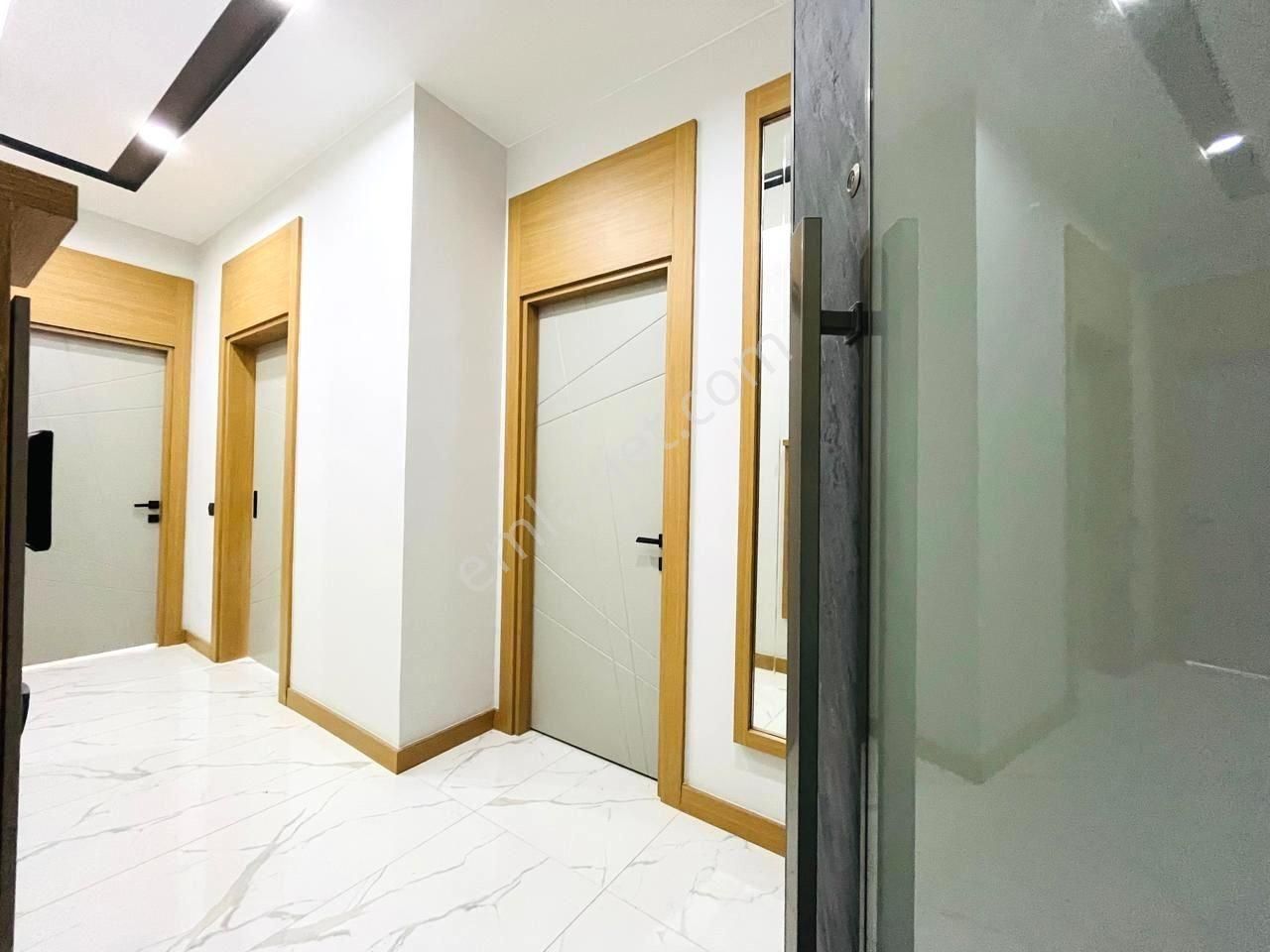 Fevziçakmakda Tramvay Yakını Otopark+havuzlu Ebeveyn Banyolu 3+1 Kat Seçenekli Daireler - Görsel 29