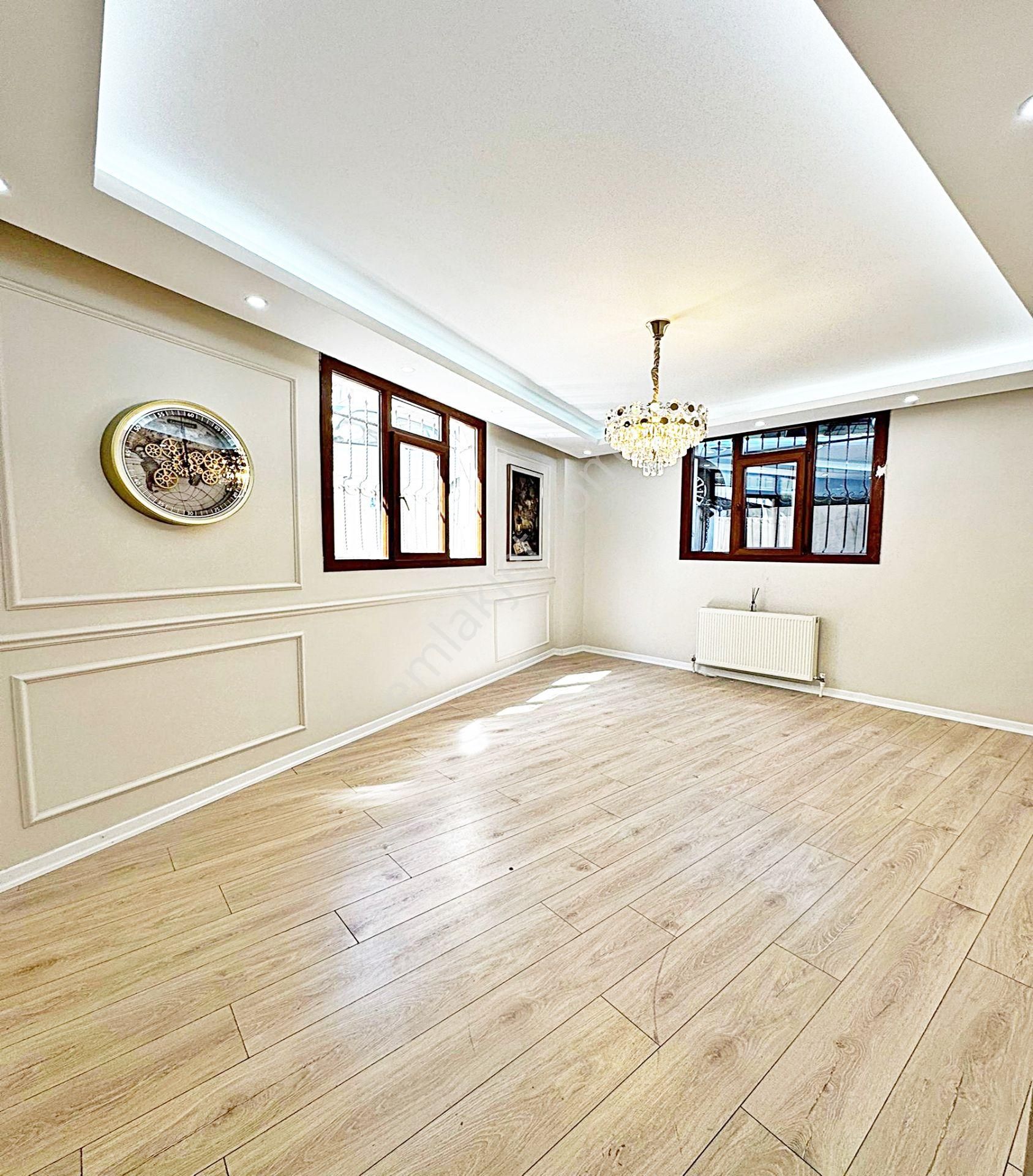 Metrobüsün Dibinde Lüks Yapılı İskanlı 2+1 Temiz Satılık Daire - Görsel 28