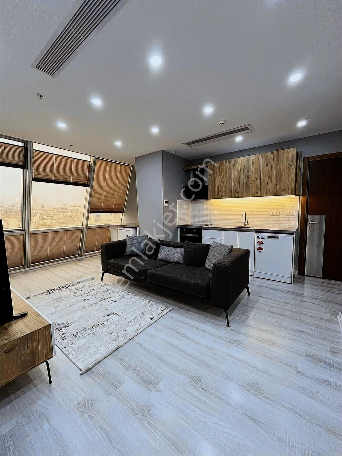 Dap Vazo Kule Dalga Kule Adam Kule En Büyük Tip