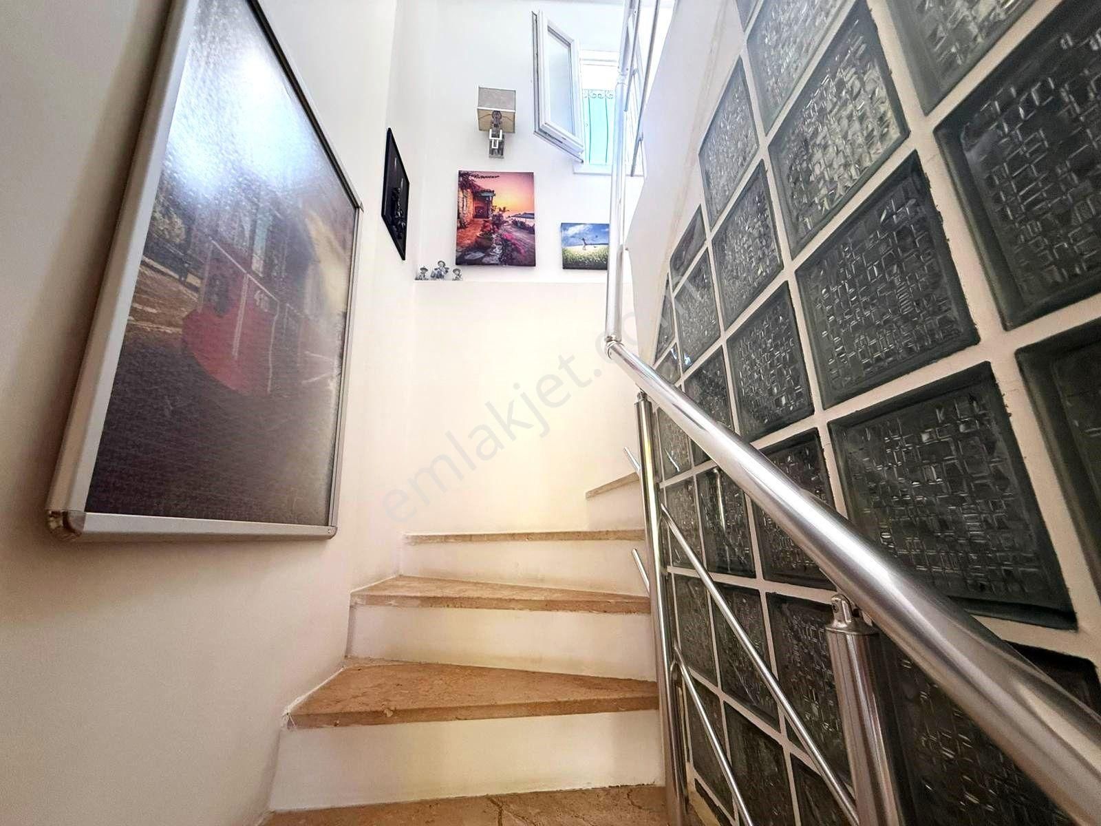 Eskiçeşme'nin Kalbinde Bahçeli 3+1 Dubleksi - Görsel 8