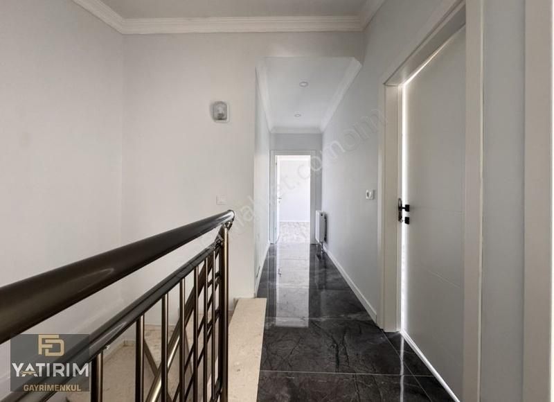 Darıca İstasyon Cad Çınar Mevki 4+1 200 M² Lüx Çat Dubleksi - Görsel 4