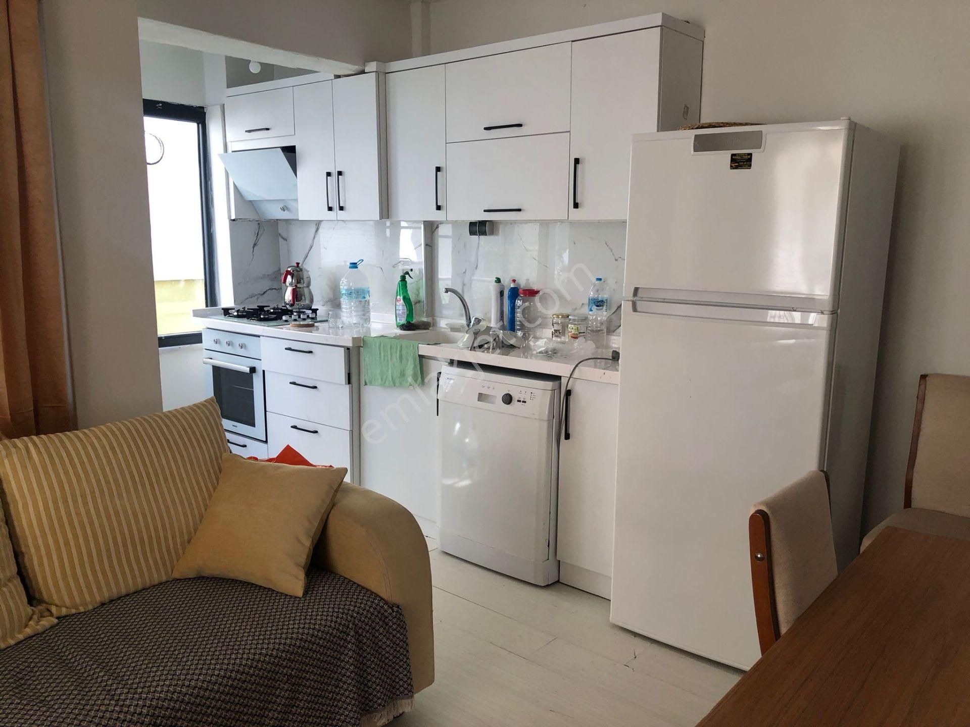 Altınoluk Tatil Beldesinde Yazlık Orta Kat Arka Cephe 2+1 - Görsel 2