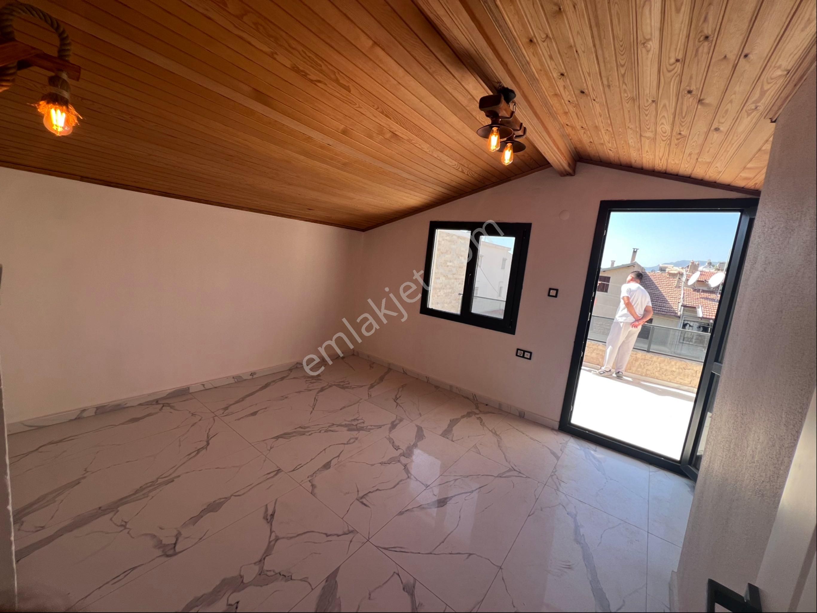 Özdere Ortamahallede 4+1 Bahçeli Villa,denize İlk Parsel - Görsel 6