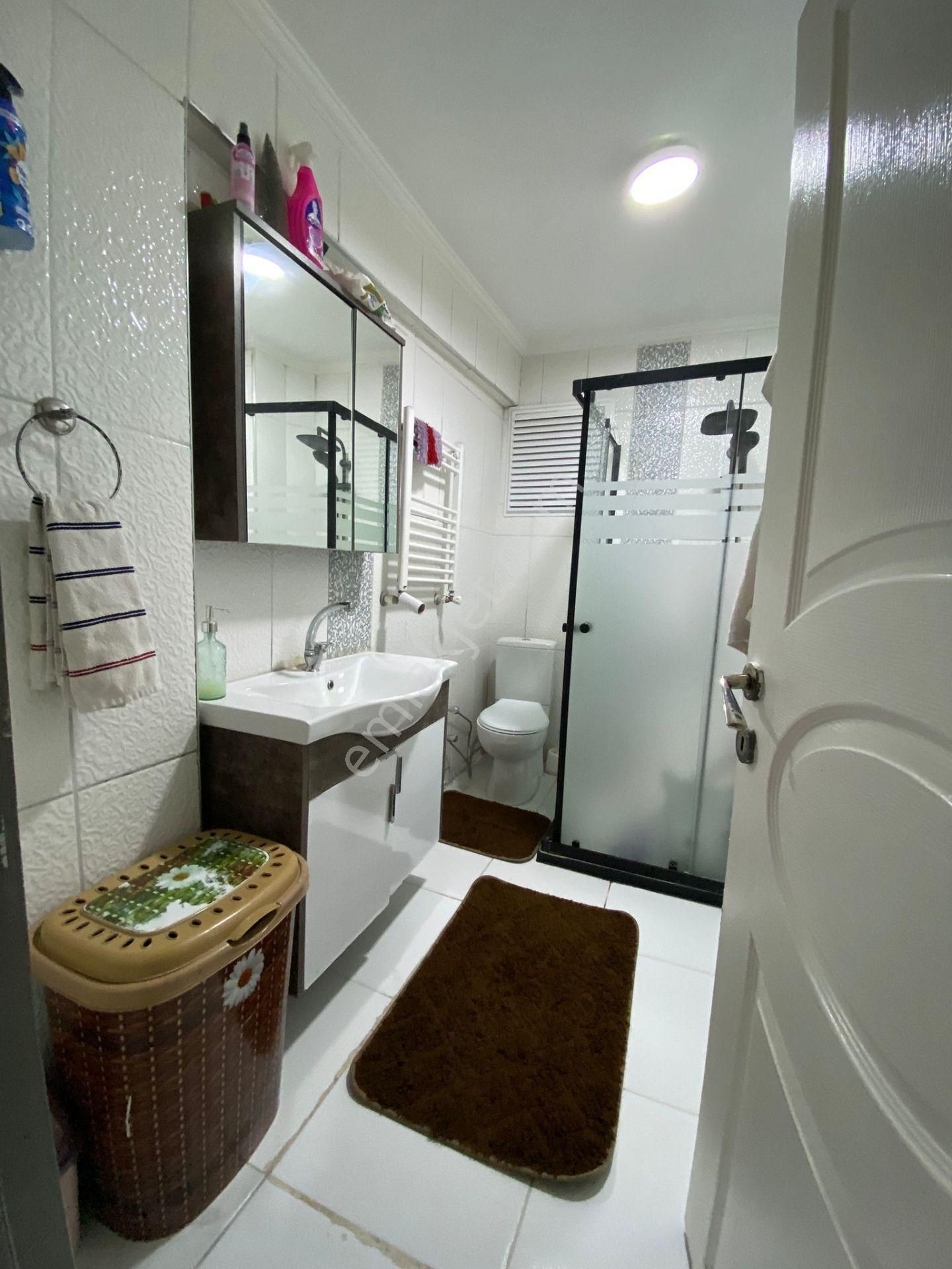 Mareşal Çakmak Mah.'de Ön Cephe 3+1 Full Yapılı Daire - Görsel 9