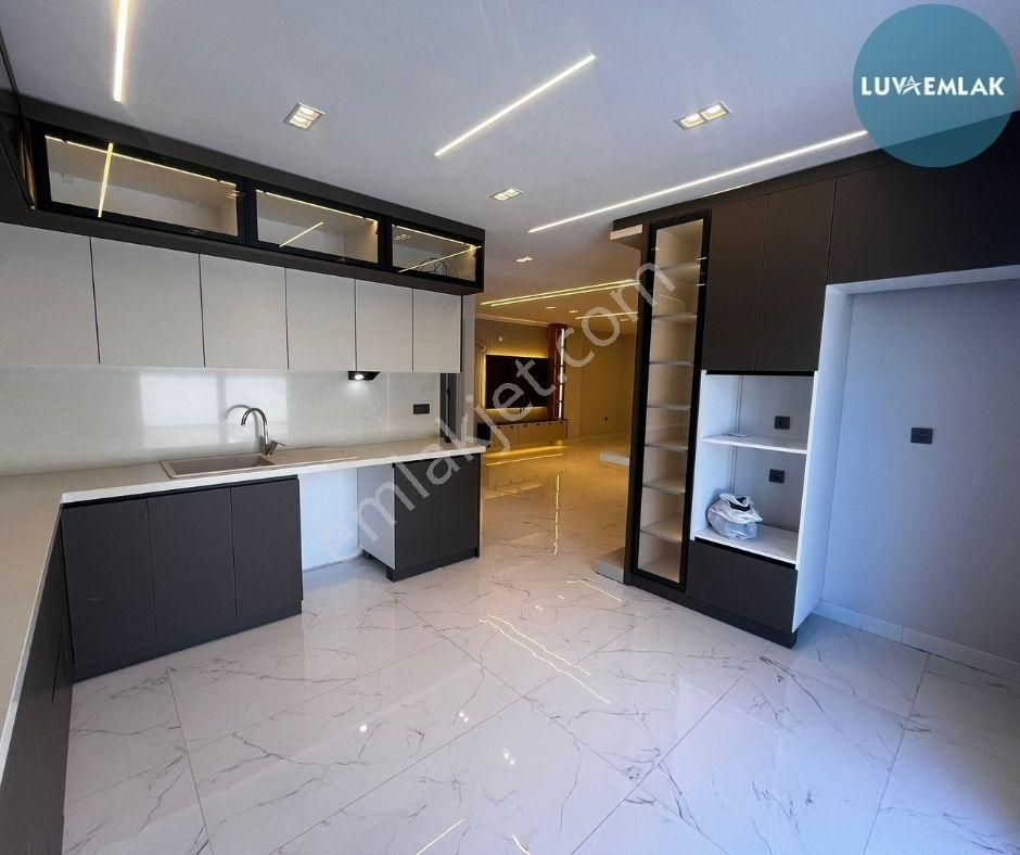 Didim Akbük'te Özel Havuzlu Doğa Manzaralı 3+1 Sıfır Villa - Görsel 12