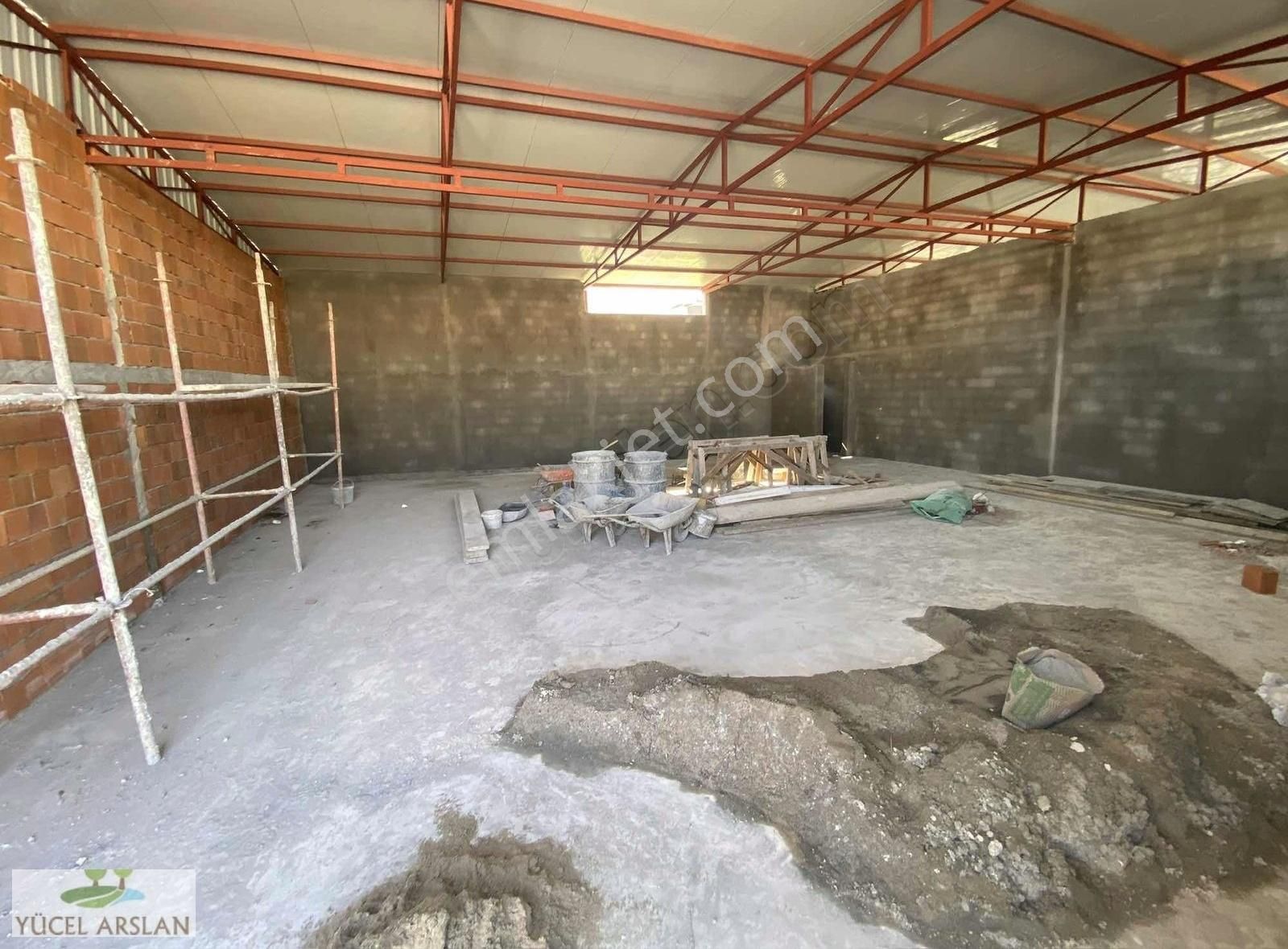 Çiğli İnönü'de Satılık İşyeri 300 M2 Tabanlı Kira Getirili - Görsel 3