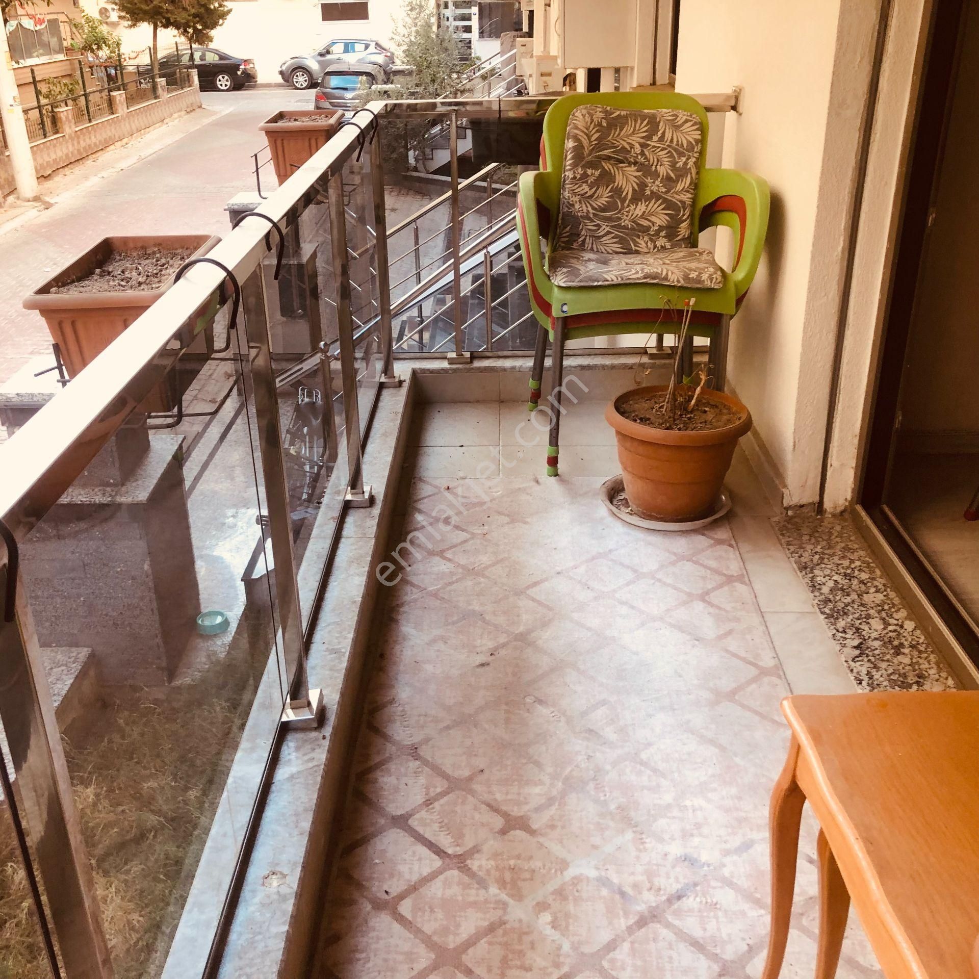 Karşıyaka Yalı Mahallesinde Satılık 1+1 Lüx Daire