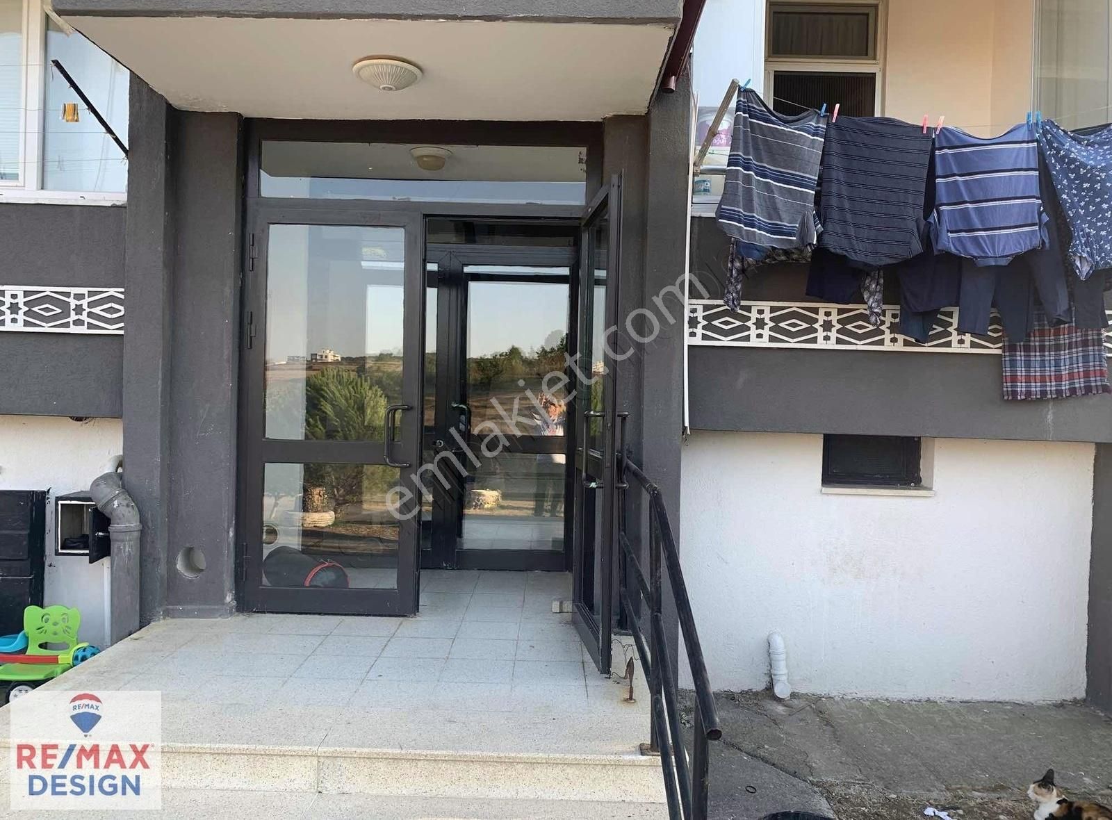 Camili'de Önü Açık 2+1 85 M2 1. Kat Satılık Daire - Görsel 18