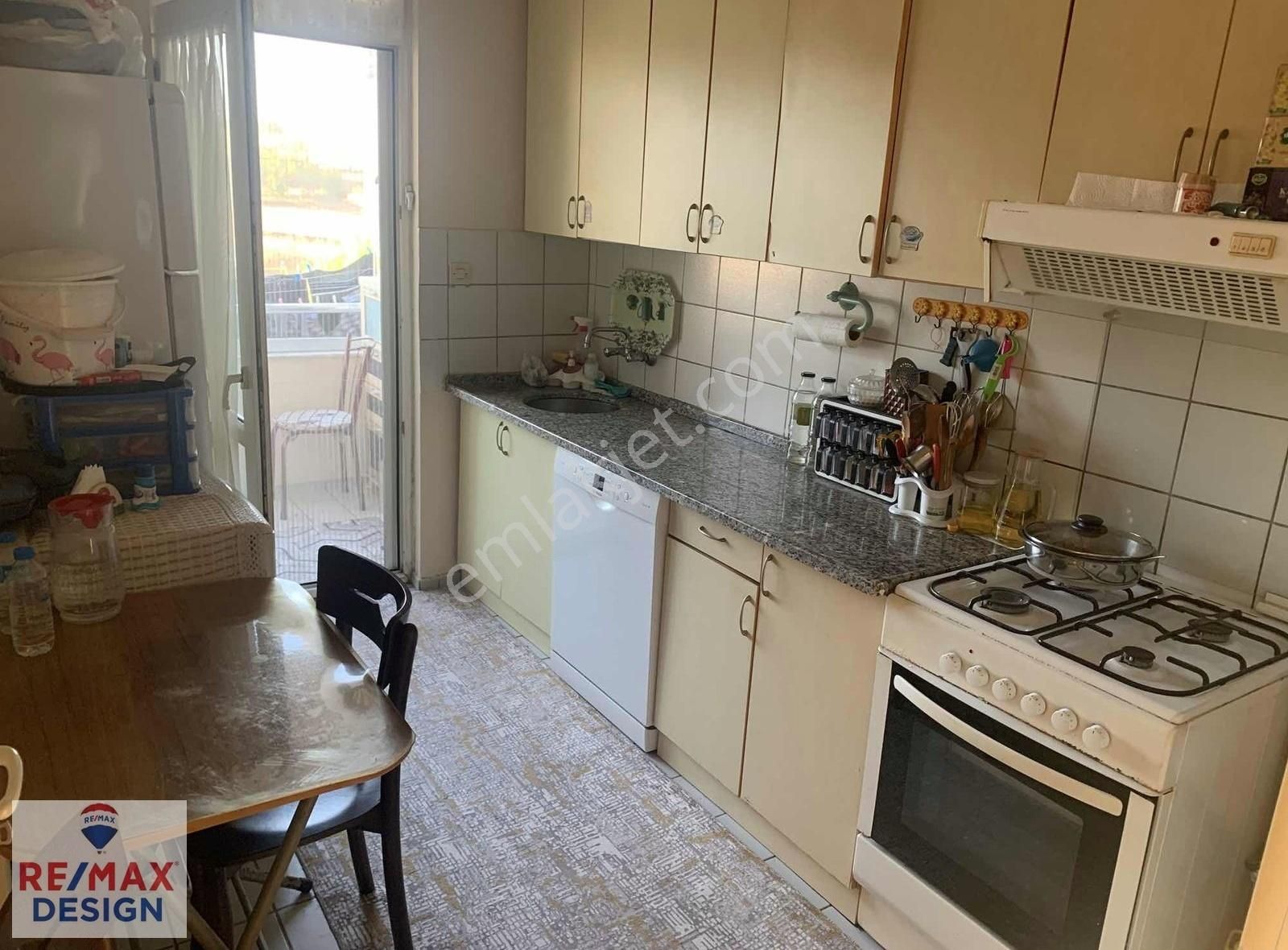 Camili'de Önü Açık 2+1 85 M2 1. Kat Satılık Daire - Görsel 4