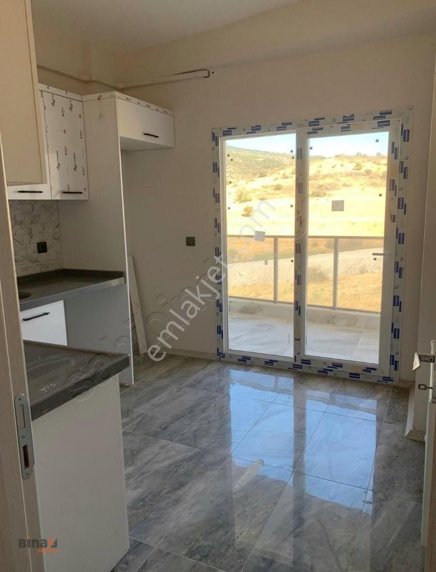 Bergama Bahçelievler'de Kiralık 2+1 Kapalı Mutfak Daire - Görsel 2