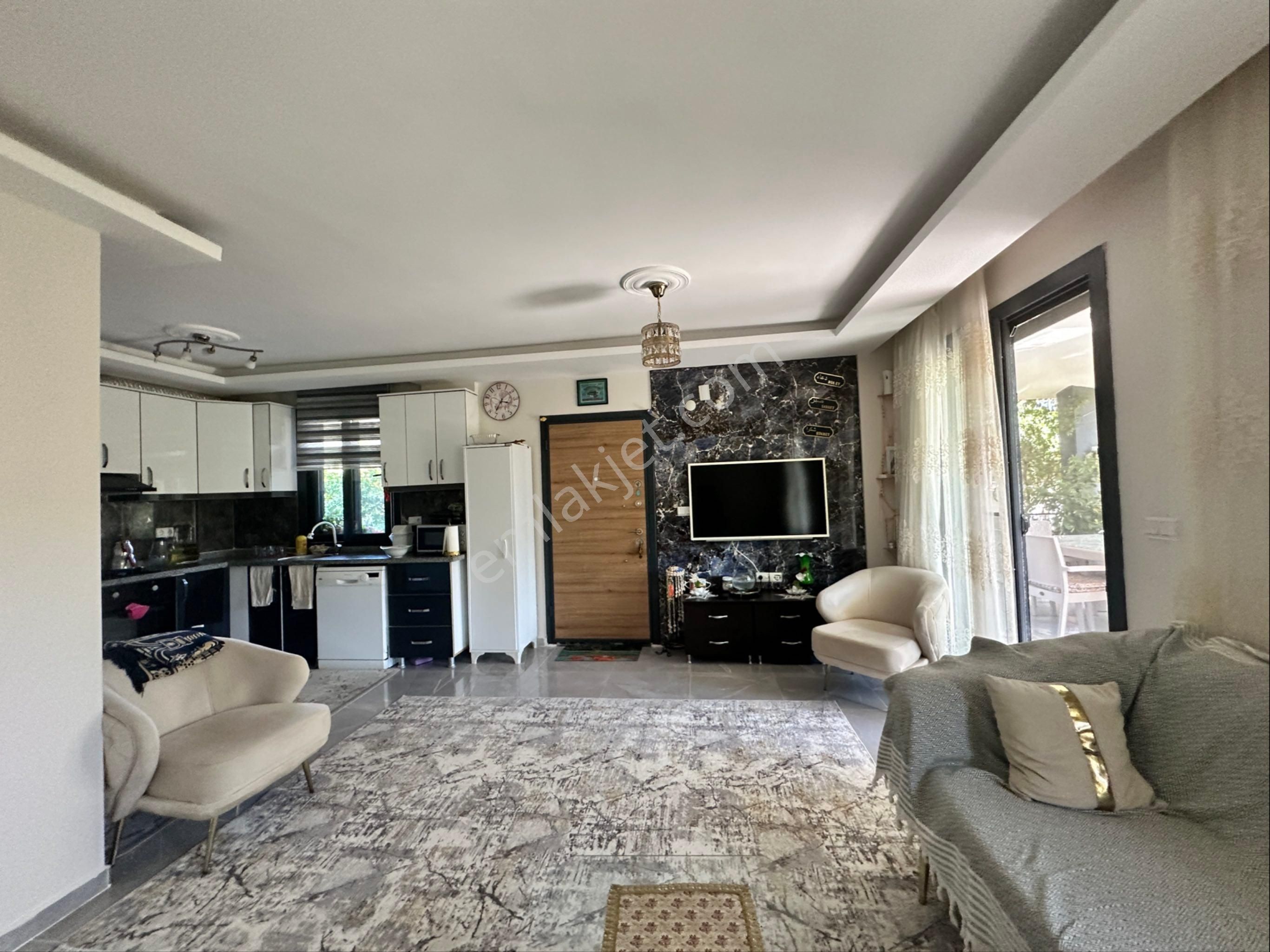 Seferihisar Ürkmez’de Satılık 4+1 Yazlık Villa | Uygun Fiyatlı Acil - Görsel 21