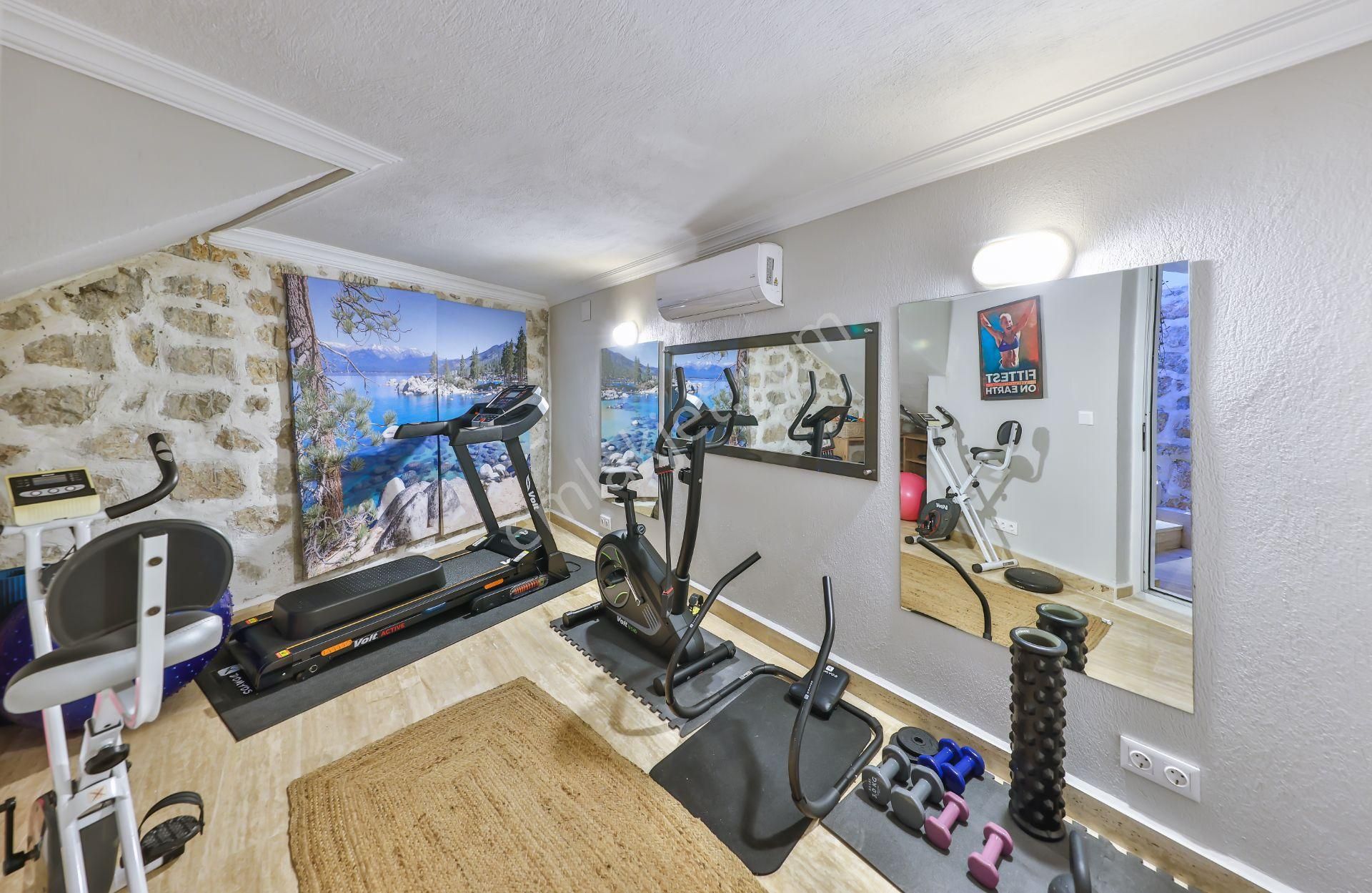 Kalkan Komurlukte Eşsiz Manzaralı Lüks Villa – Yatırım Fırsatı - Görsel 14