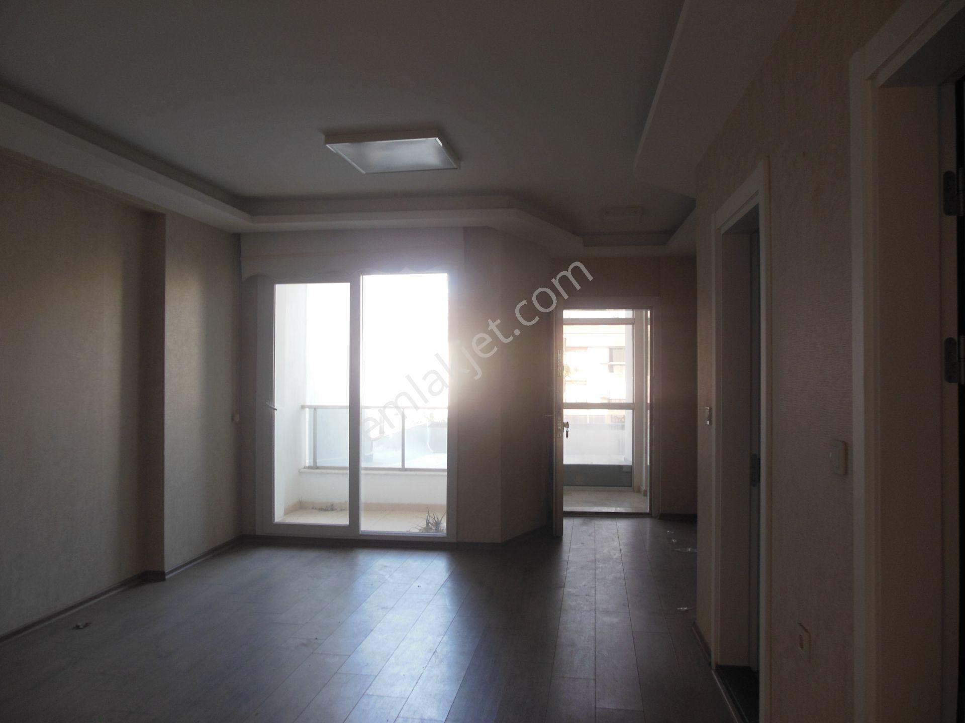 Bal Gayrimenkul-atatürk Caddesi Üzerinde Geniş 1+1 Ofis & Büro - Görsel 12