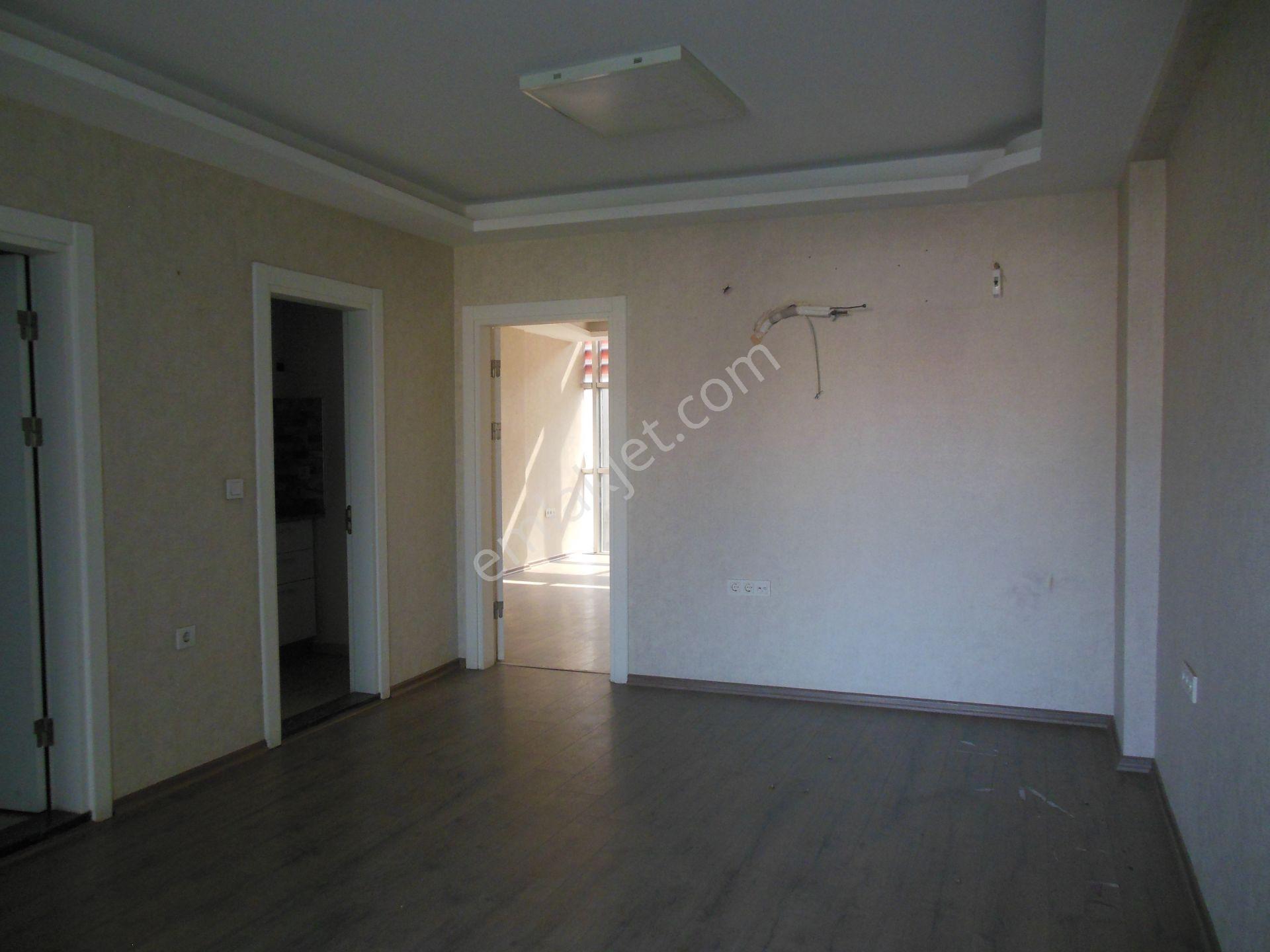 Bal Gayrimenkul-atatürk Caddesi Üzerinde Geniş 1+1 Ofis & Büro - Görsel 21