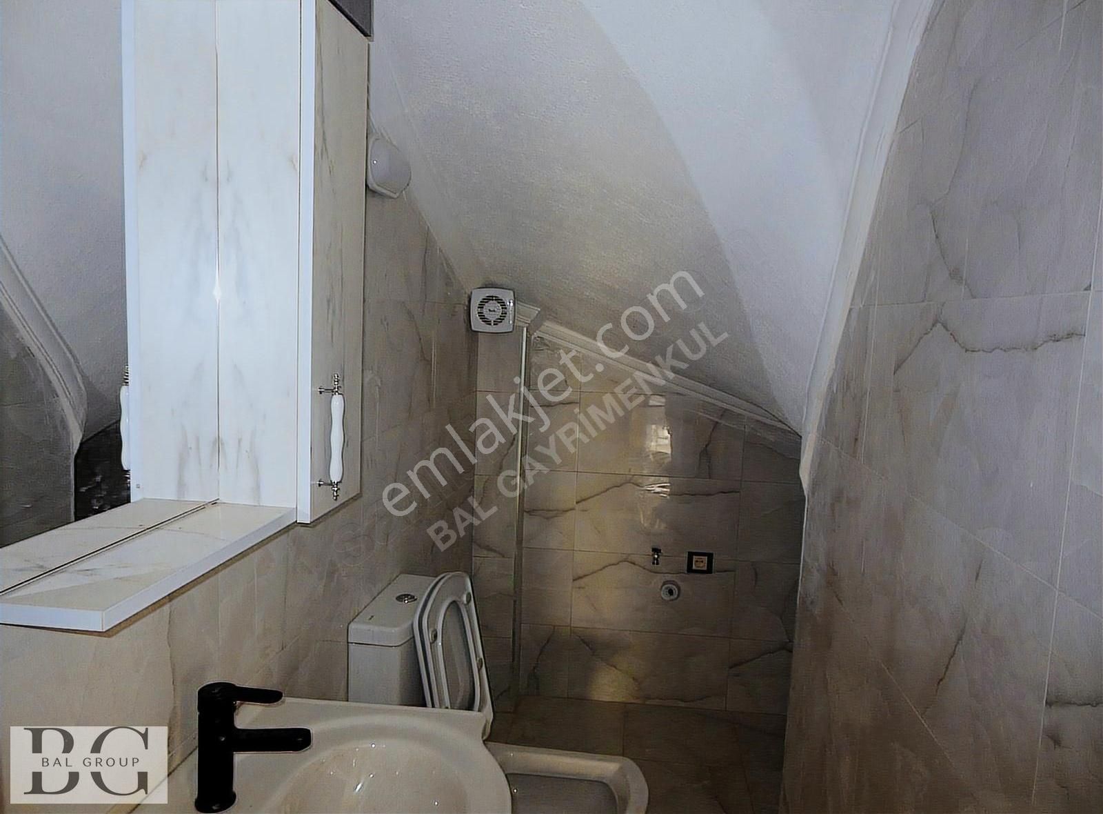 Bal Gayrimenkul-gölcüklerde Kapalı Mutfak Önü Açık 3+1 Villa - Görsel 19