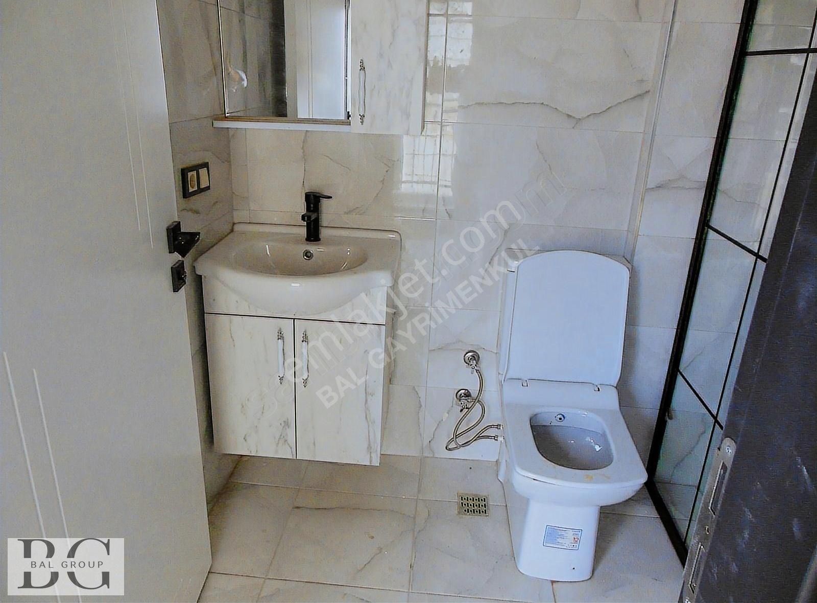 Bal Gayrimenkul-gölcüklerde Kapalı Mutfak Önü Açık 3+1 Villa - Görsel 9