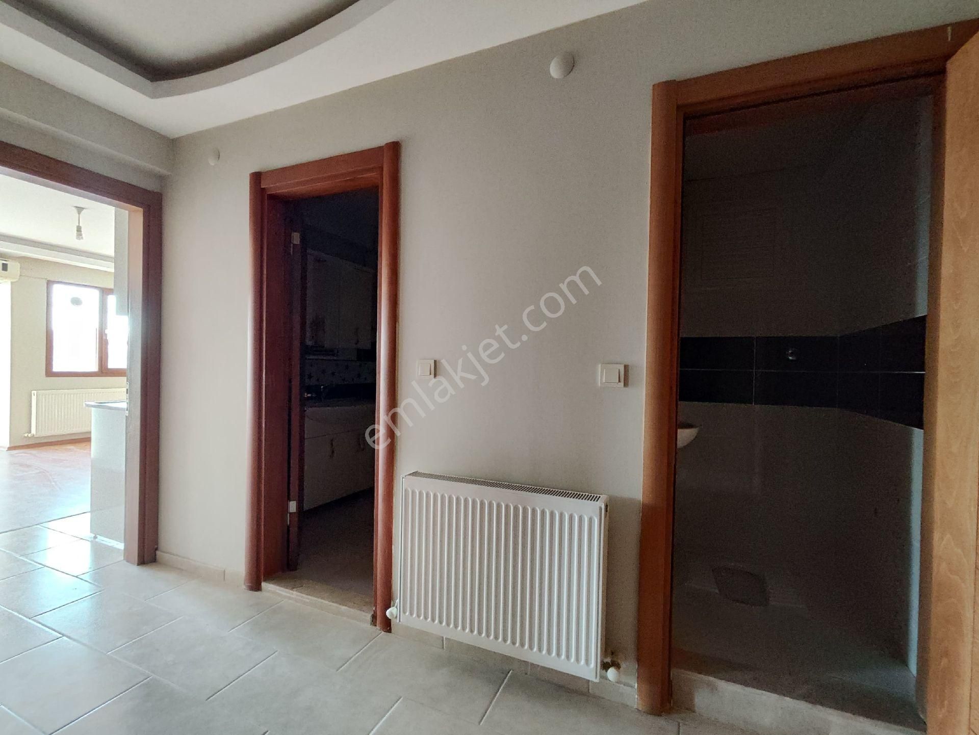 Buca Adatepe Mah. 2+1 Ara Kat Doğalgazlı Klimalı Kiralık Daire - Görsel 4