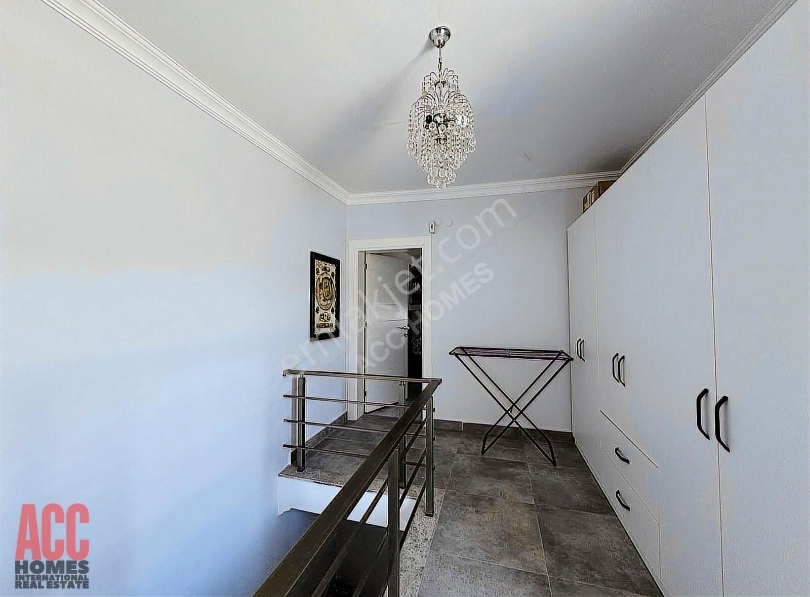 Acc Homes'tan Altıntaş'ta Site İçinde 4+1 Havuzlu Tripleks Villa - Görsel 33