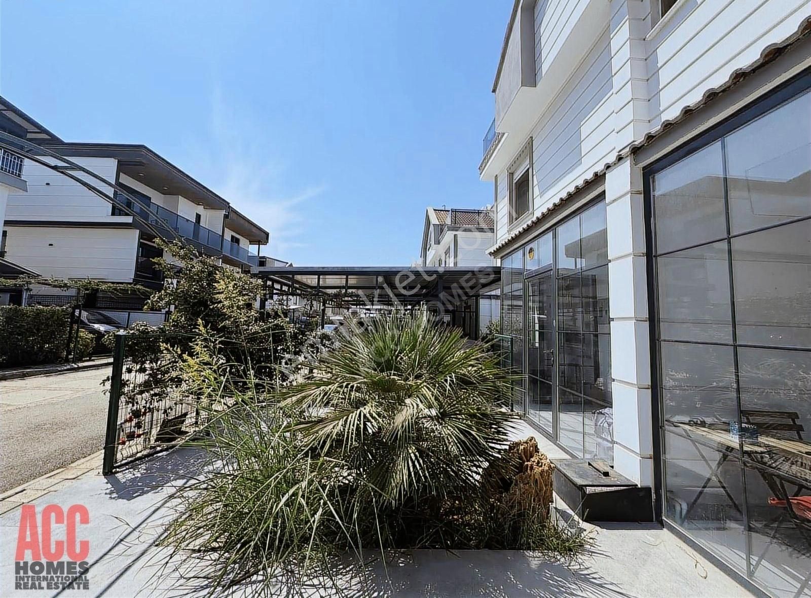 Acc Homes'tan Altıntaş'ta Site İçinde 4+1 Havuzlu Tripleks Villa - Görsel 6