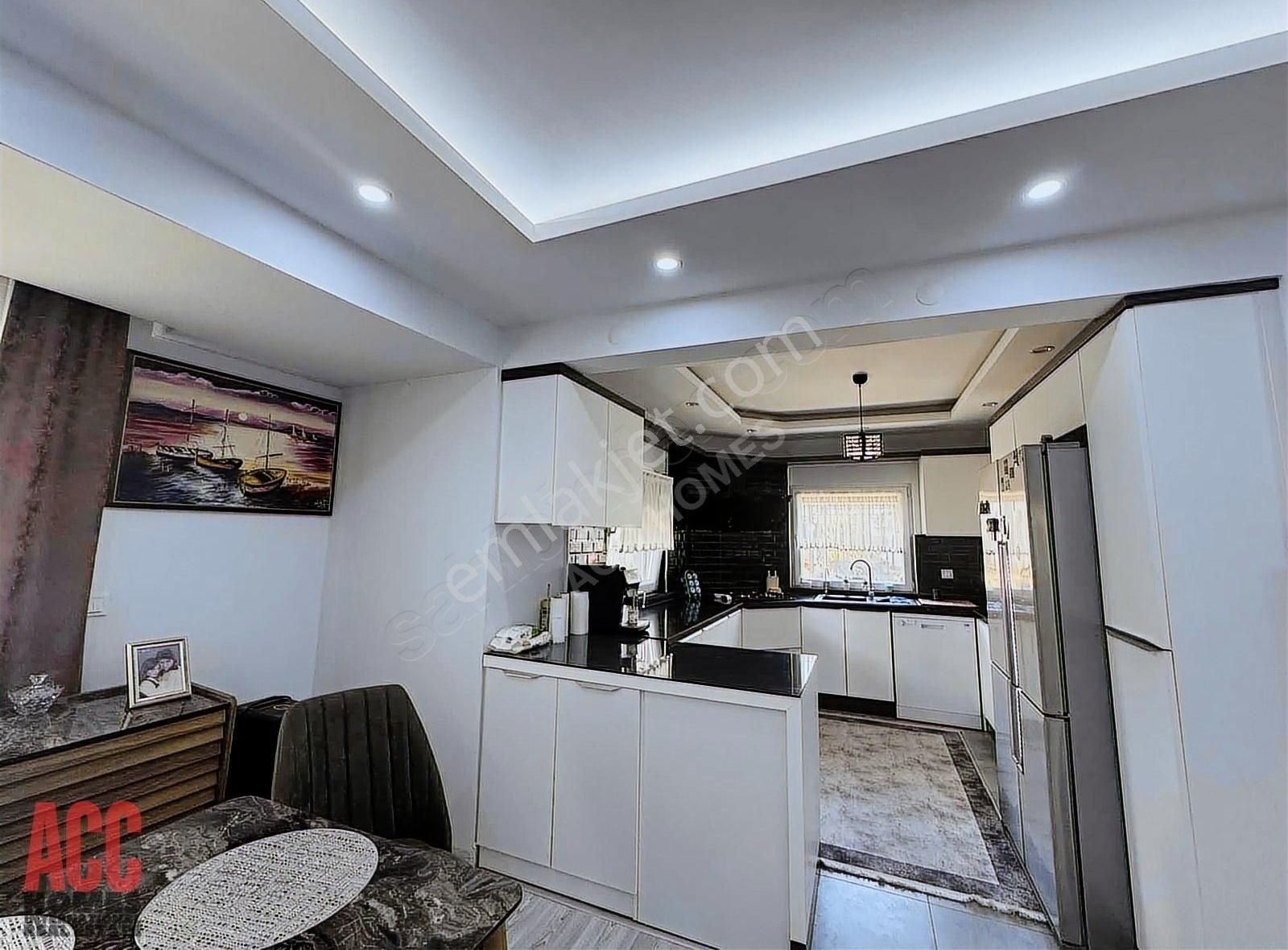 Acc Homes'tan Altıntaş'ta Site İçinde 4+1 Havuzlu Tripleks Villa - Görsel 23