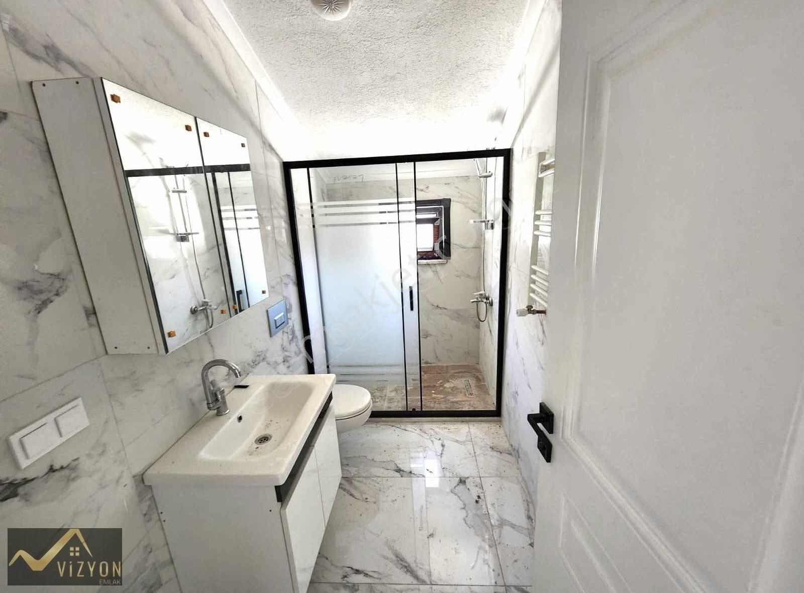 Vizyon Emlaktan Site İçerisinde Asansörlü Otoparklı Dublex - Görsel 2