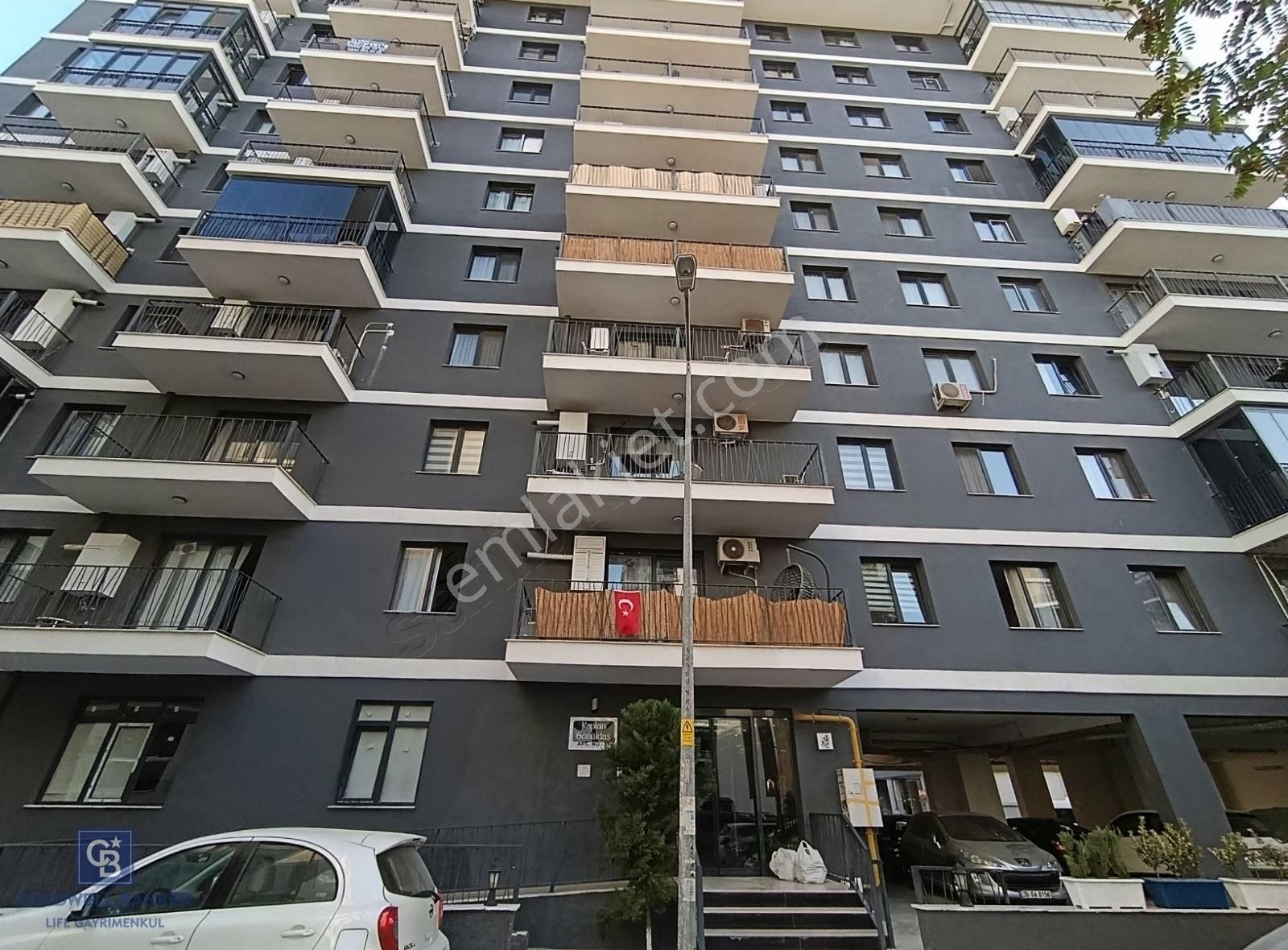Karşıyaka İmbatlı Mahallesinde 2+1 Satılık Daire