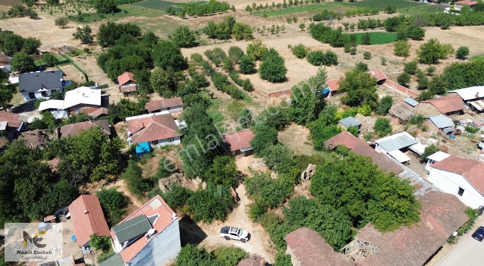 Kyenice'de Kerpiç Depo Ve Arsası 100m2 Kapalı Alan 325m2 Toplam - Görsel 22