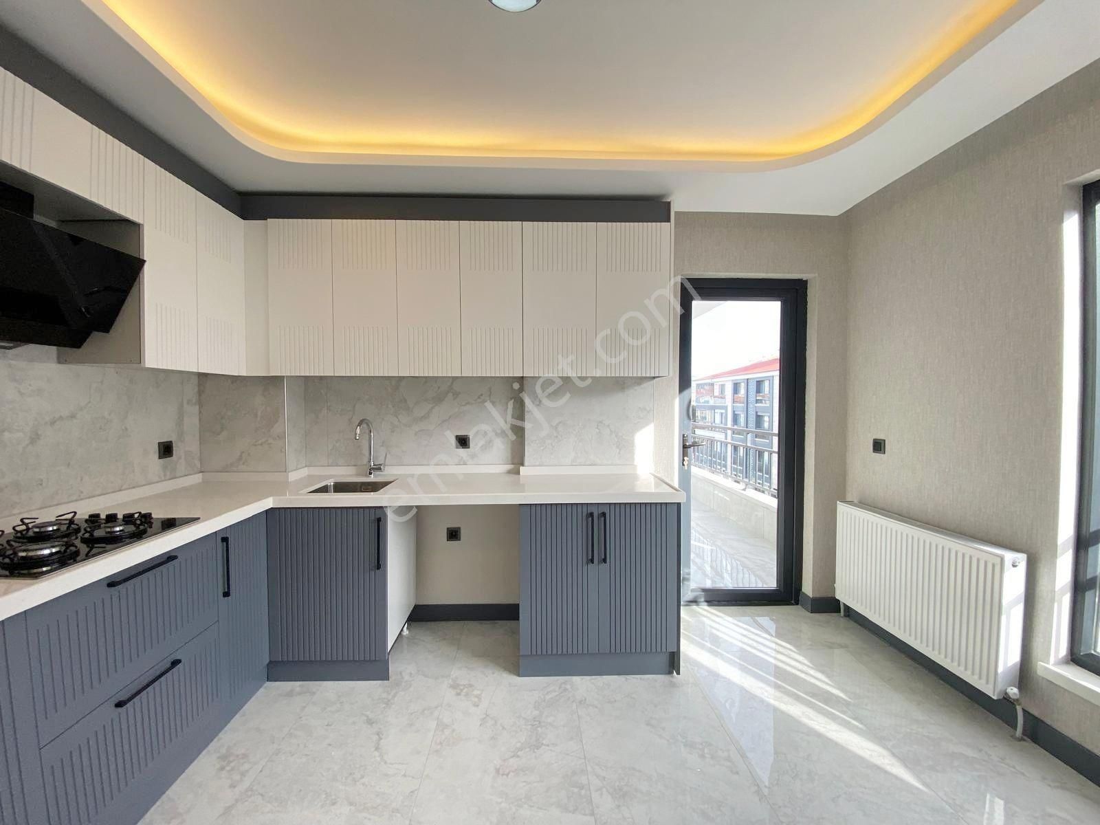 Hisarda Cadde Yakını Sıfır E.banyolu 3+1 3. Ara Kat !!! - Görsel 25