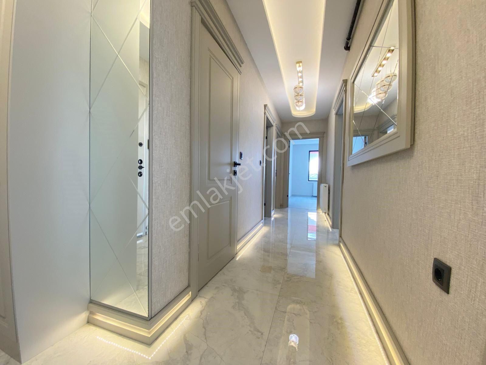 Hisarda Cadde Yakını Sıfır E.banyolu 3+1 3. Ara Kat !!! - Görsel 8