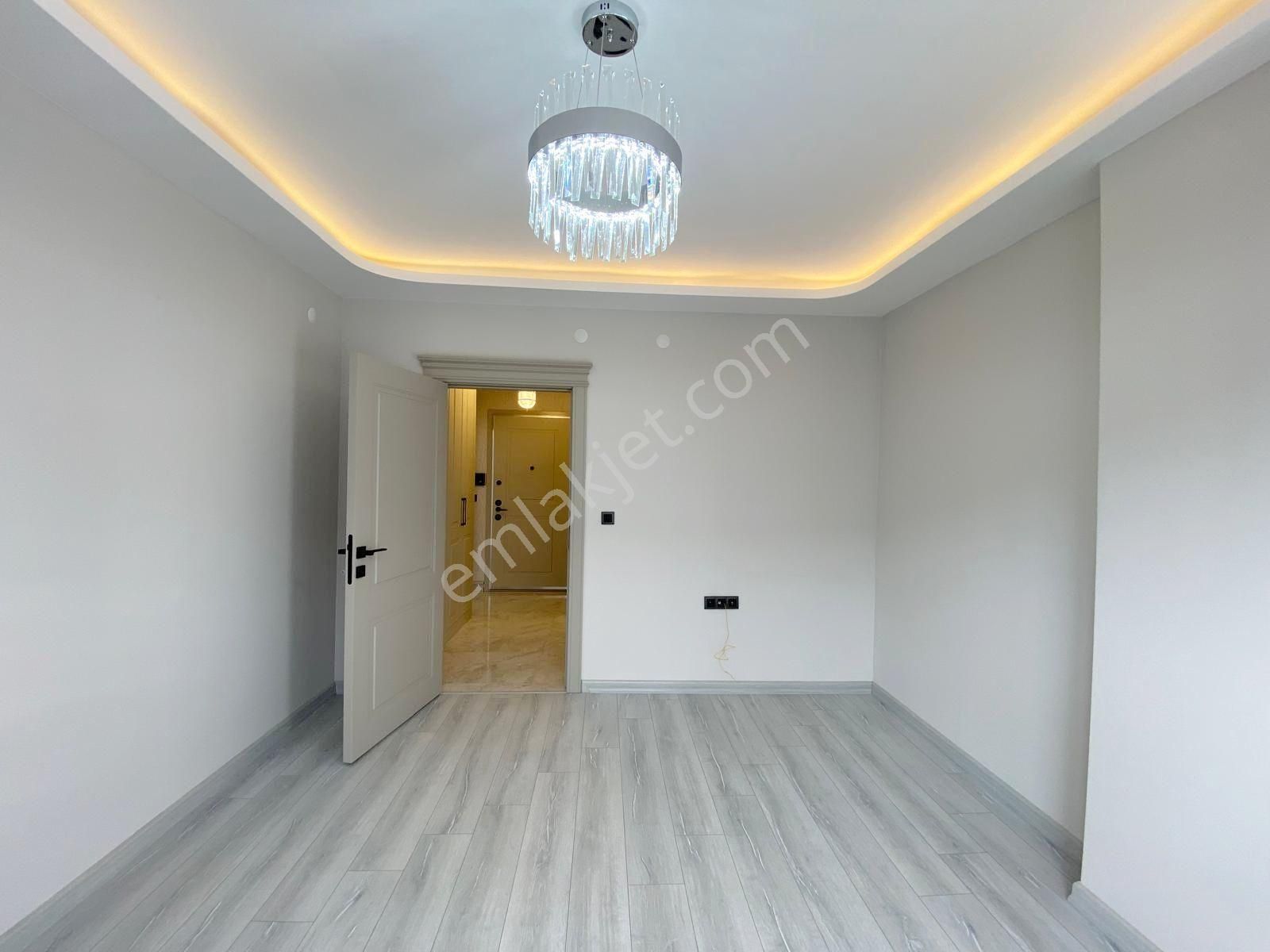 Hisarda Cadde Yakını Sıfır E.banyolu 3+1 3. Ara Kat !!! - Görsel 18