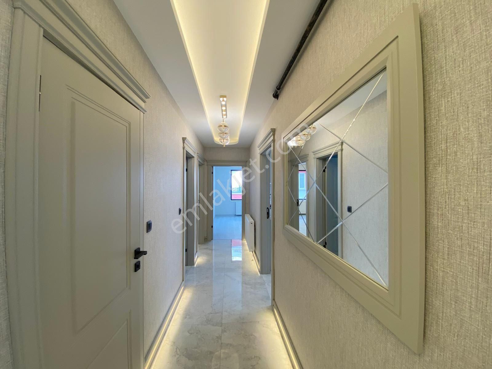 Hisarda Cadde Yakını Sıfır E.banyolu 3+1 3. Ara Kat !!! - Görsel 17