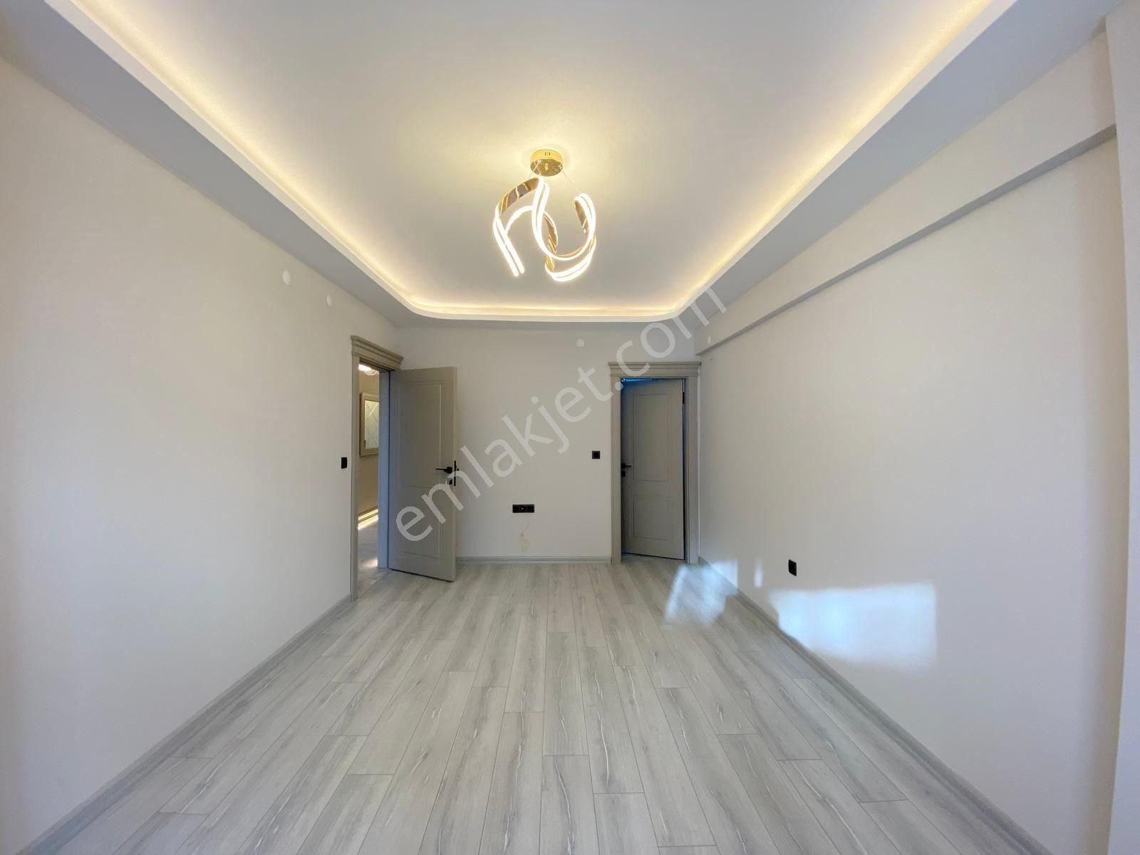 Hisarda Cadde Yakını Sıfır E.banyolu 3+1 3. Ara Kat !!! - Görsel 12