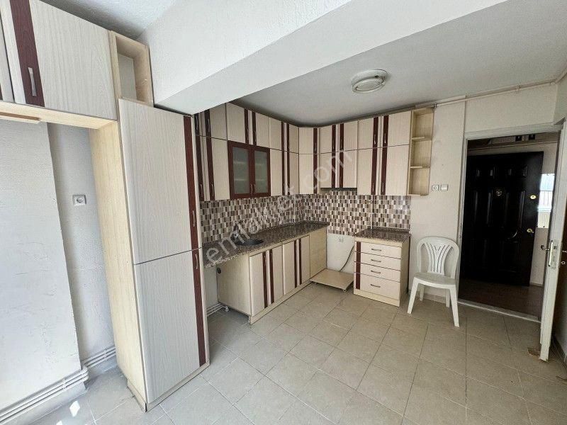 Liderden Koca Camii Mevkii Satılık Doğalgazlı Ayrı Mutfaklı 2+1 2.kat Daire - Görsel 8