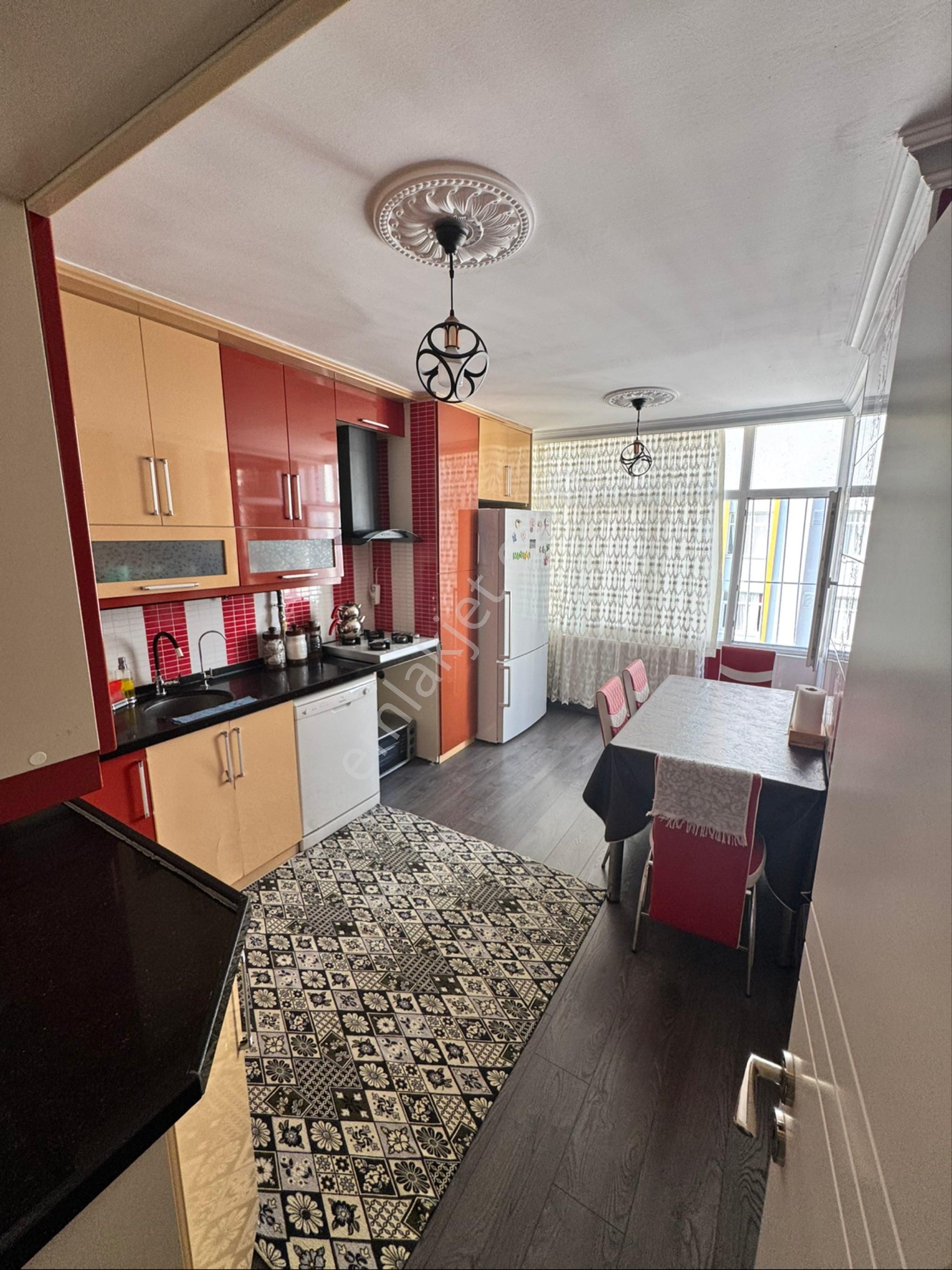 Uğur Kaya Gayrimenkul Ptt Evlerinde 3 + 1 Kapalı Mutfak Dairemiz Satılıktır - Görsel 14