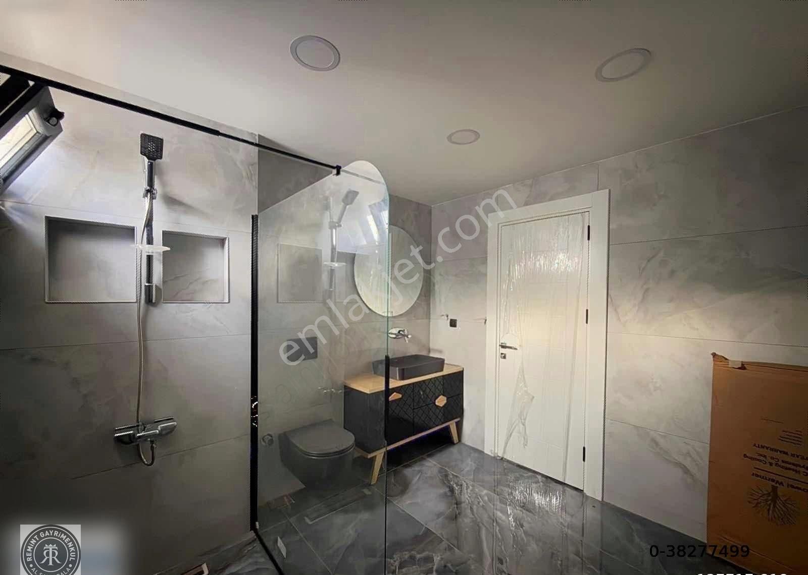 Remint'den Dörtler Mahallesinde Sıfır 6+1 Site İçi Satılık Villa - Görsel 21