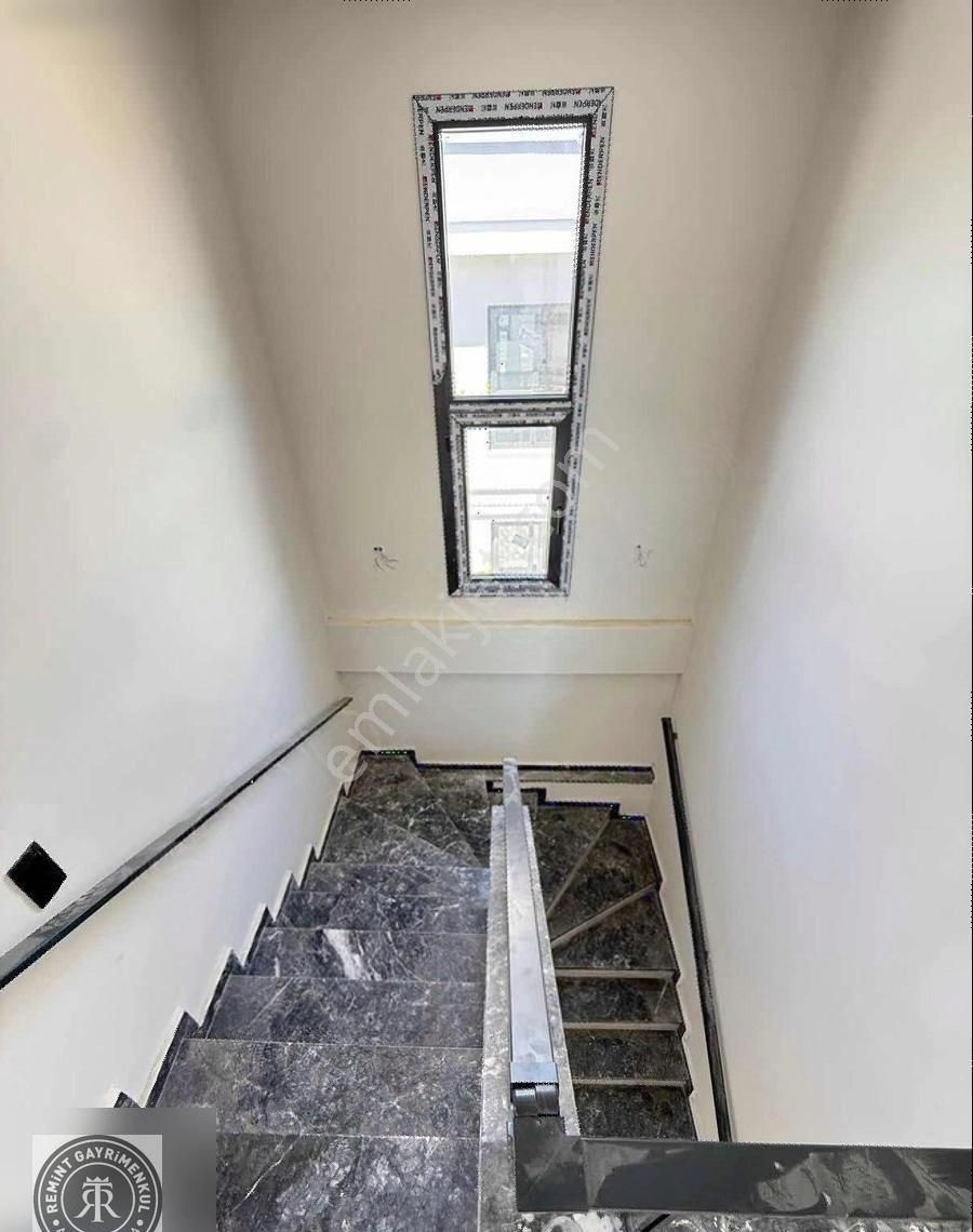 Remint'den Kabasakal Mahallesi Sıfır 4+1 Site İçi Satılık Villa - Görsel 12