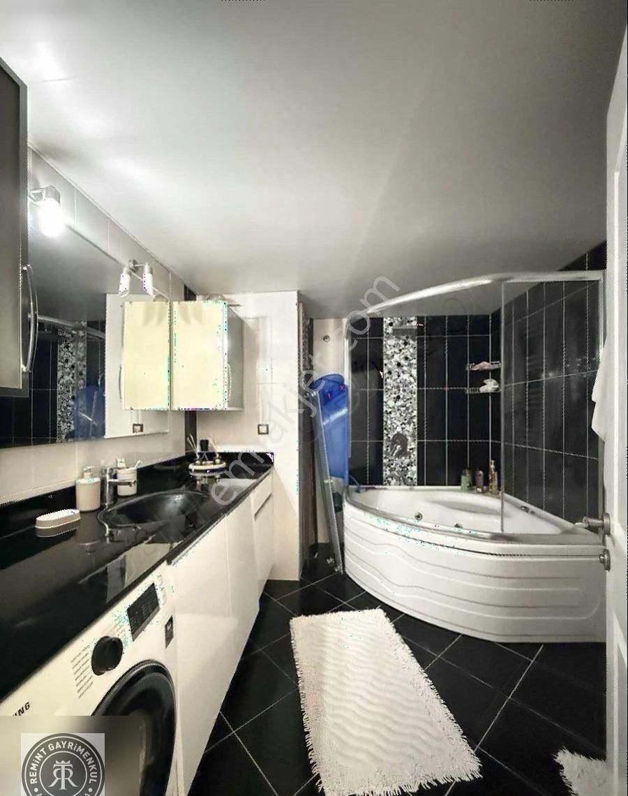 Remint'den Türkmenbaşında 4+1 Açık Mutfak Çift Banyo Satılık! - Görsel 13