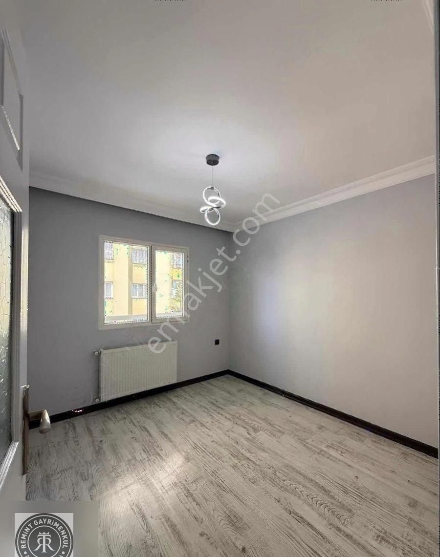 Remint'den Turgut Özal Bulvarı Gündoğdu Okulları Karşısı 4+1! - Görsel 13