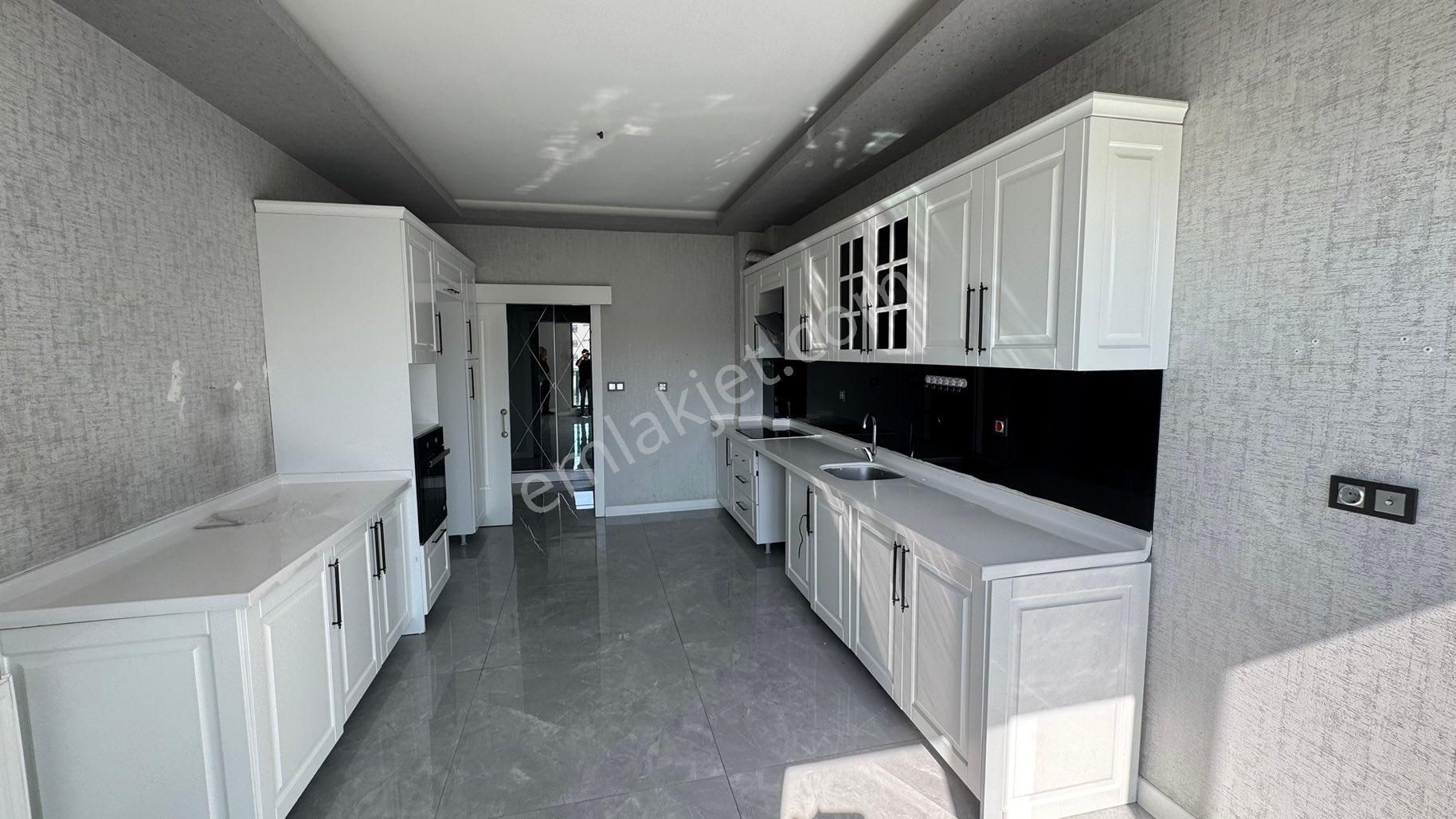 Senemden Ovacıkta 4. Katta Full Yapılı 4+1+kiler Site Dairesi - Görsel 2