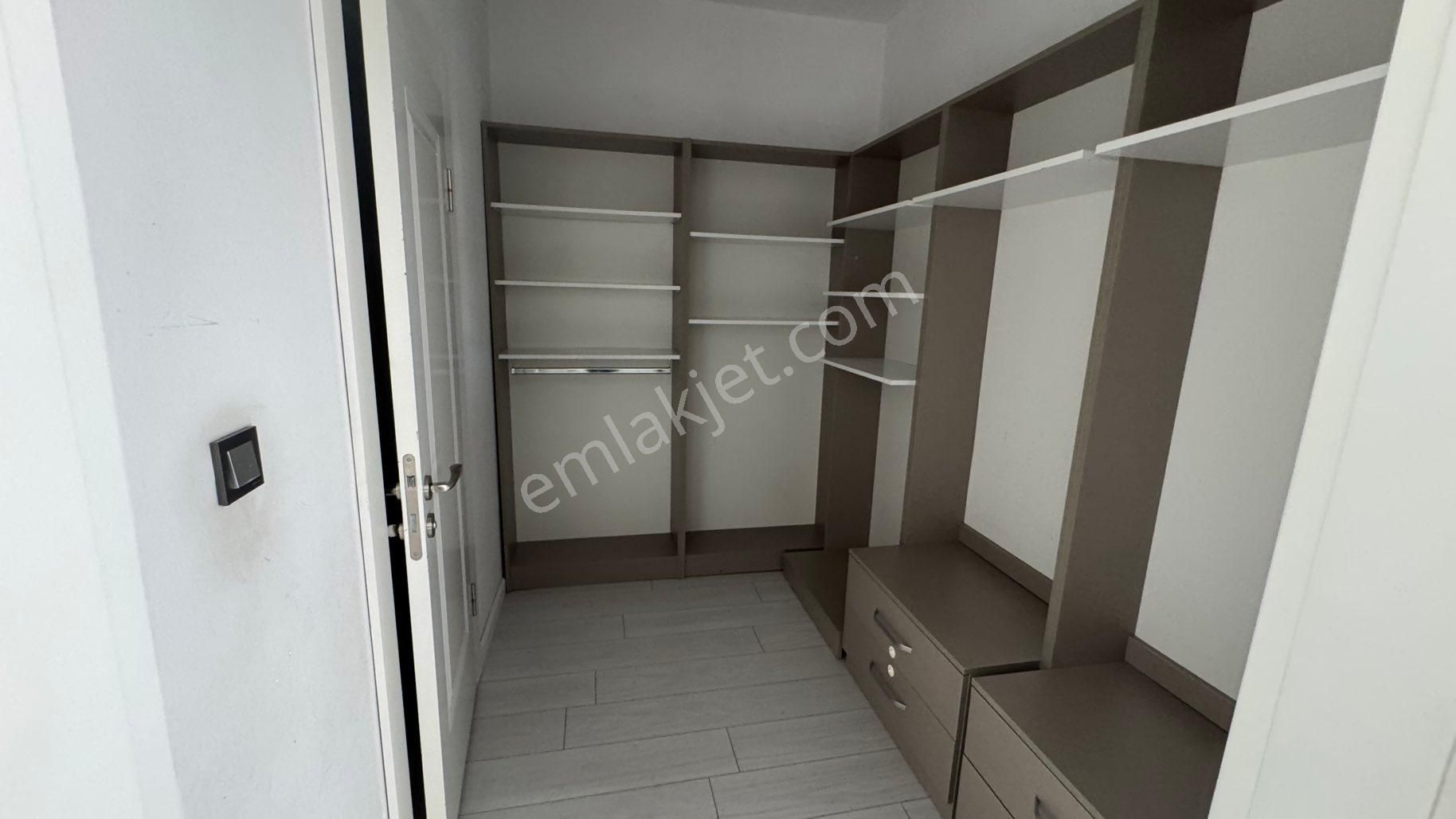 Senemden Ovacıkta 4. Katta Full Yapılı 4+1+kiler Site Dairesi - Görsel 13