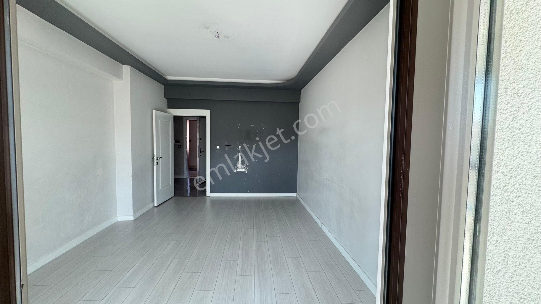 Senemden Ovacıkta 4. Katta Full Yapılı 4+1+kiler Site Dairesi - Görsel 12