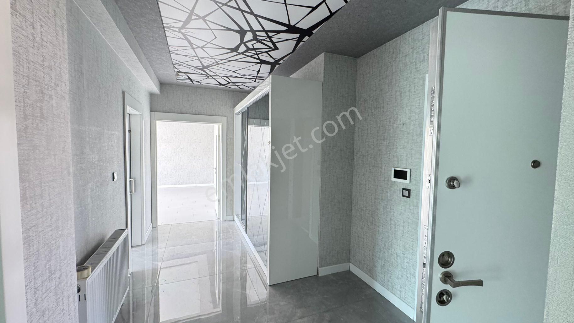 Senemden Ovacıkta 4. Katta Full Yapılı 4+1+kiler Site Dairesi - Görsel 4