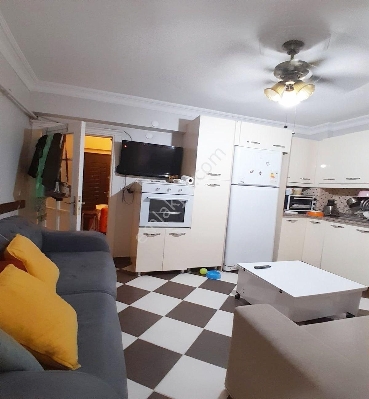 Avcılar Merkezde 3+1 Geniş Bahçe Katı Satılık - Görsel 14