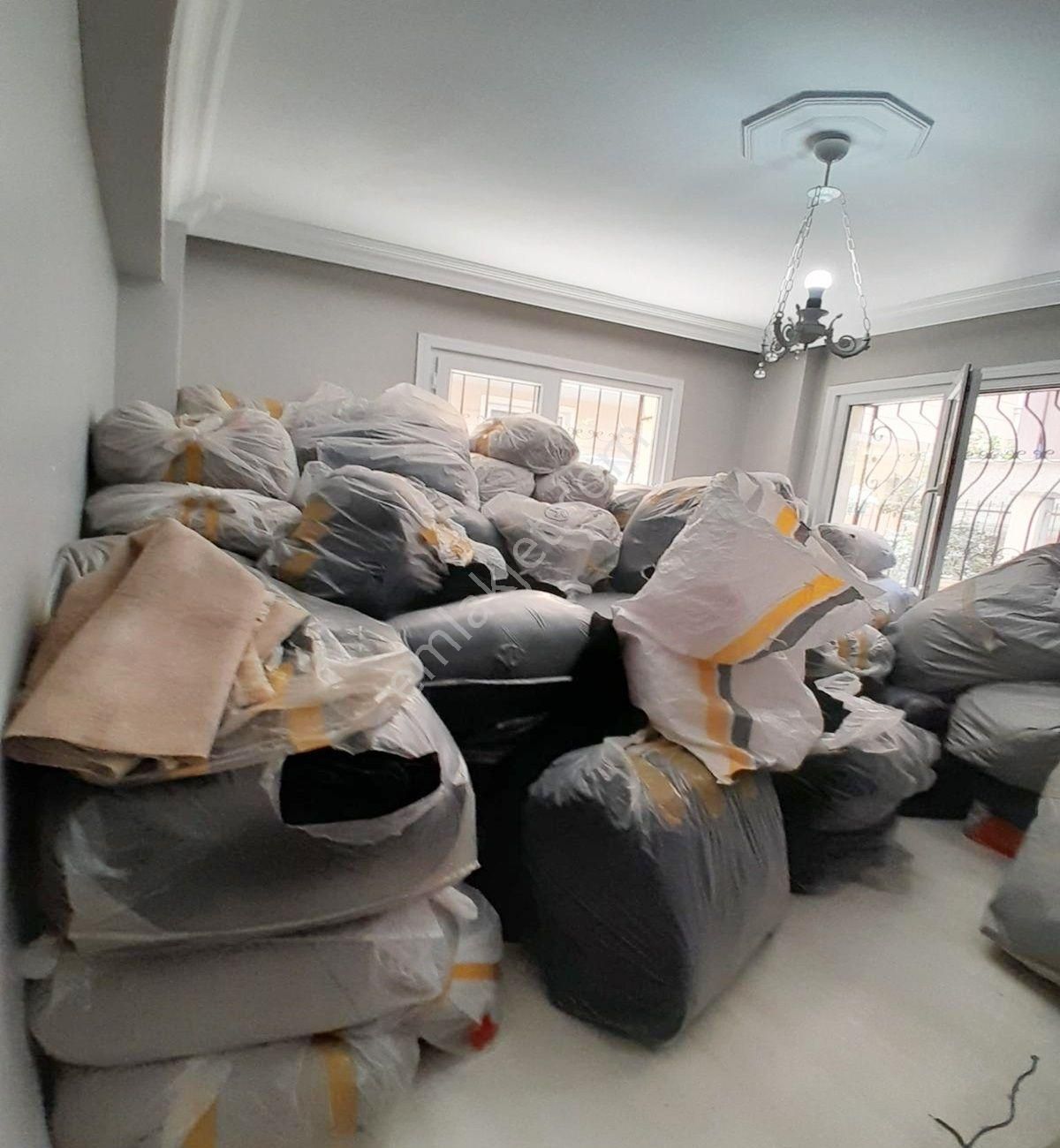 Avcılar Merkezde 3+1 Geniş Bahçe Katı Satılık - Görsel 22